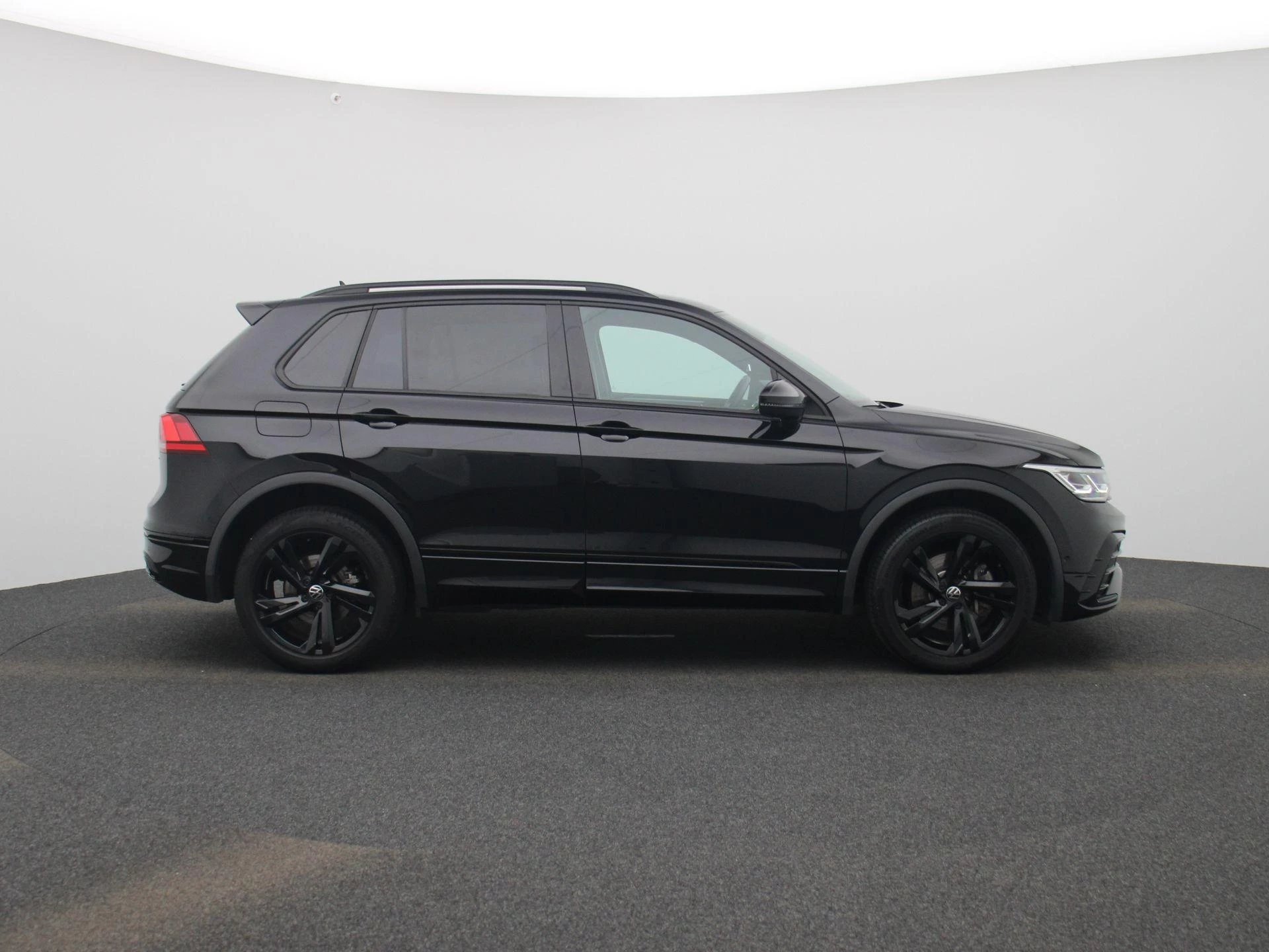 Volkswagen Tiguan 1.4 TSI eHybrid R-Line Business+ 245 PK|