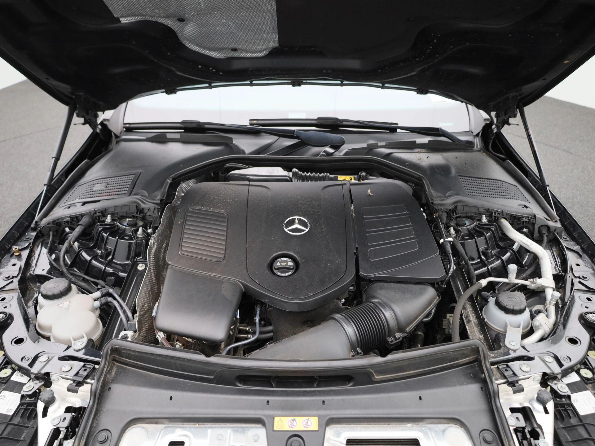 Mercedes-Benz-C-Klasse-image-40