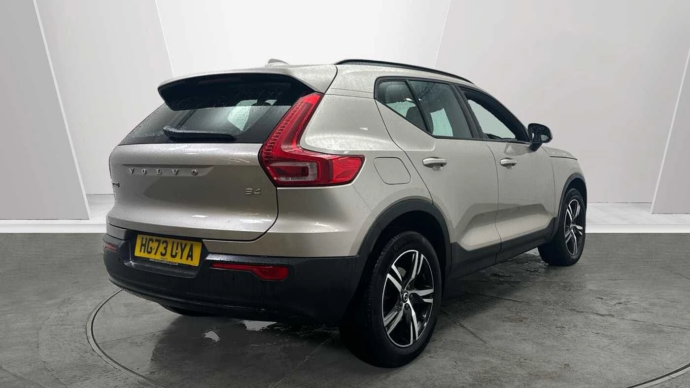 Volvo-XC40-image-2