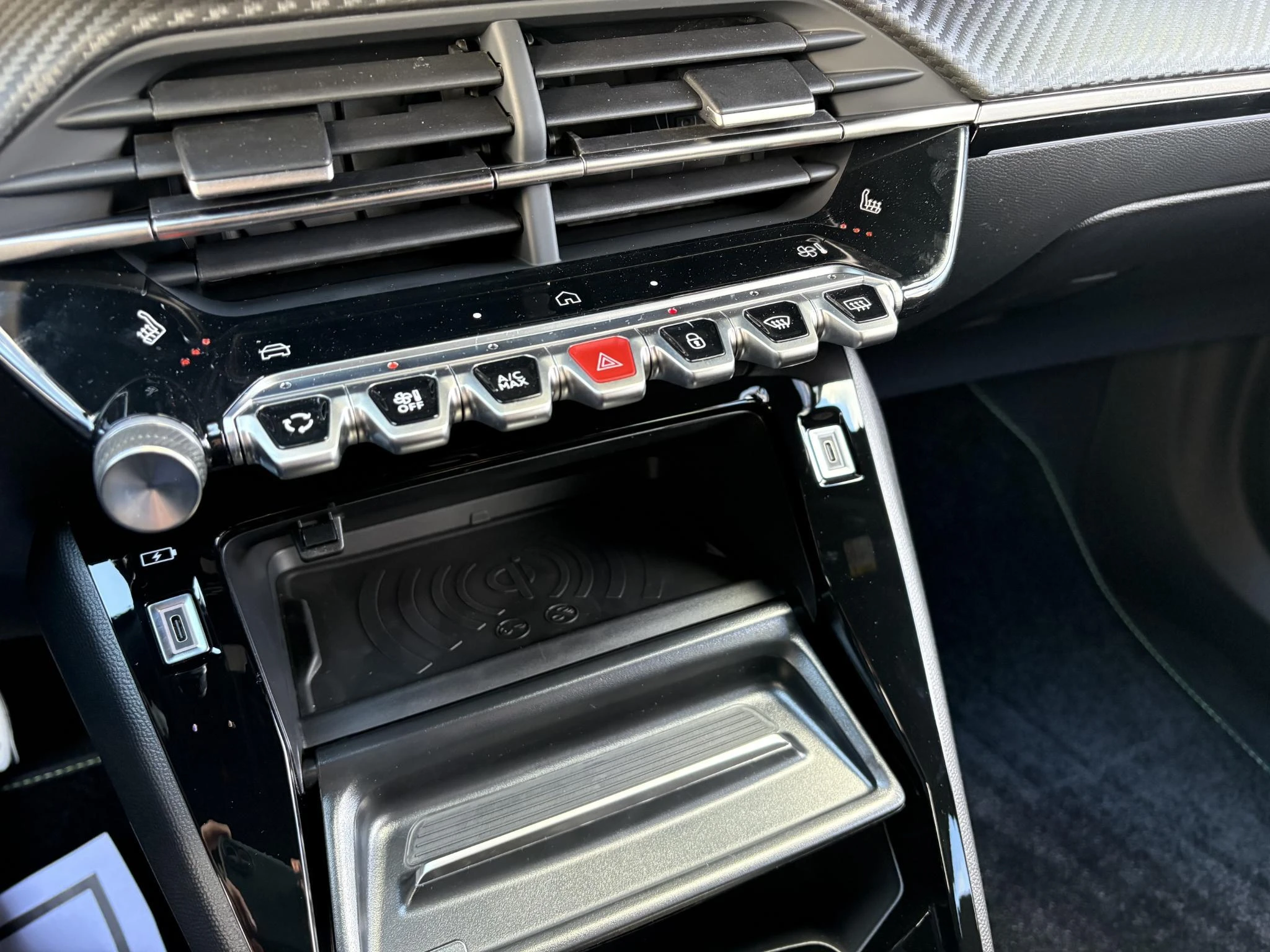 Peugeot-2008-image-10