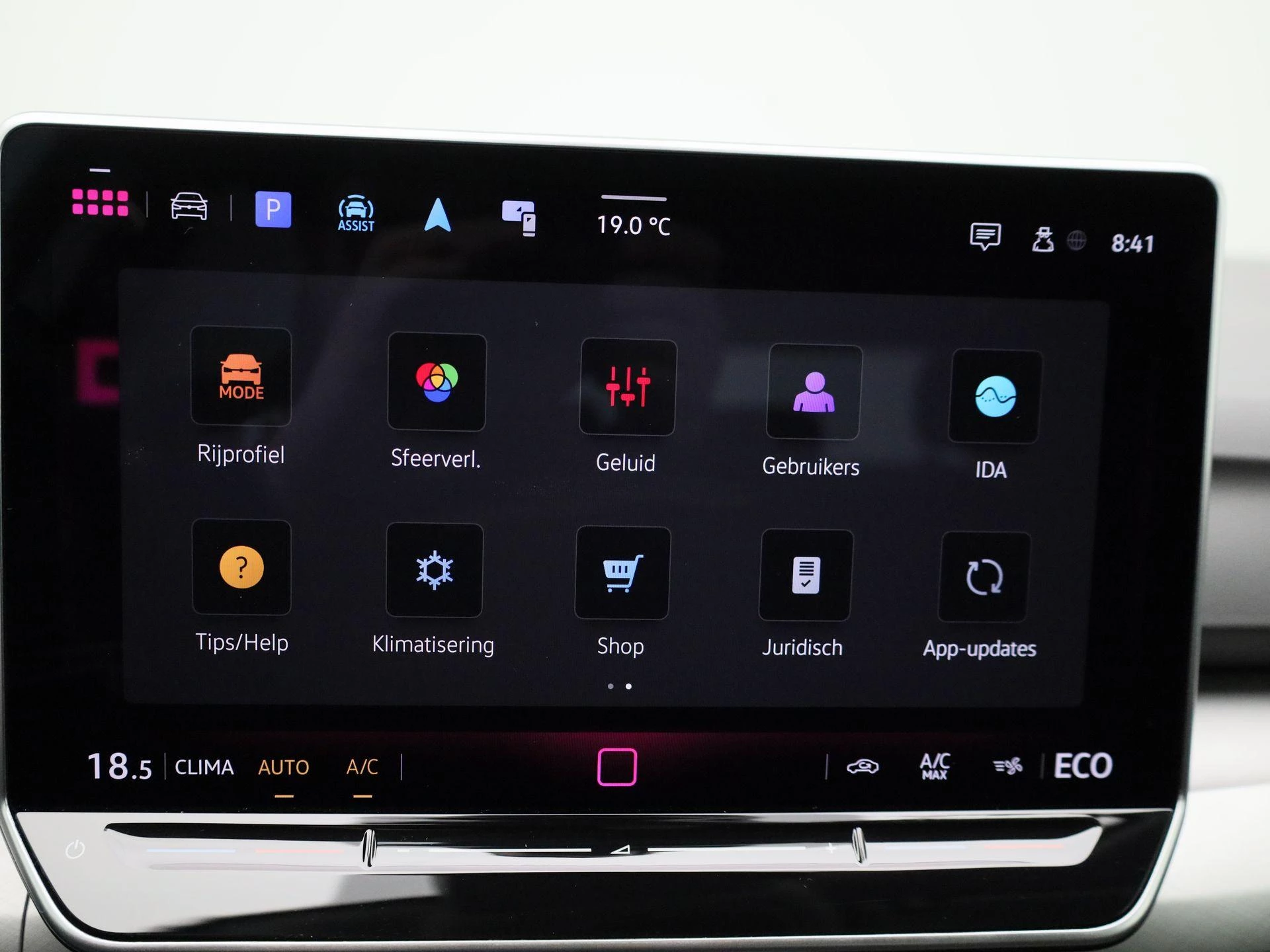 Volkswagen-Golf-image-17