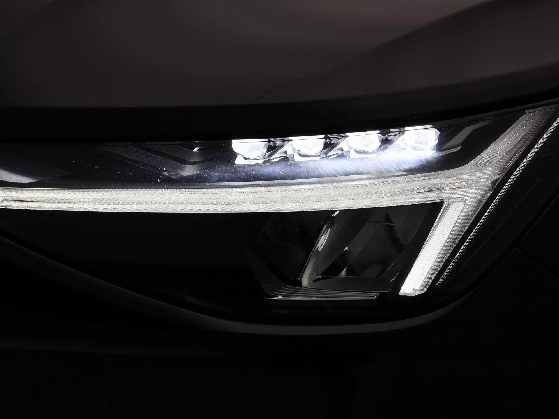 Volvo-XC40-image-14