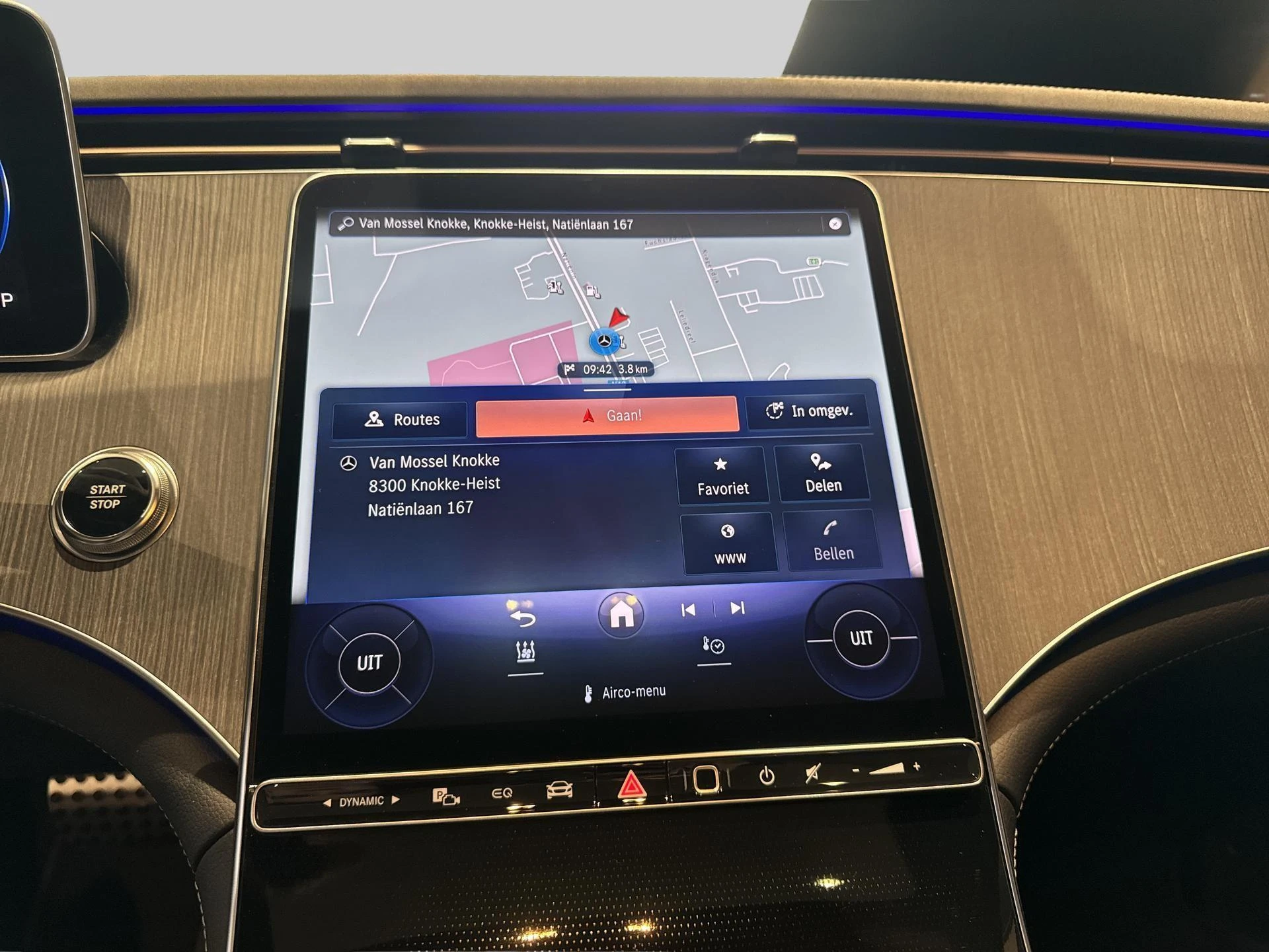Mercedes-Benz-EQE-image-11