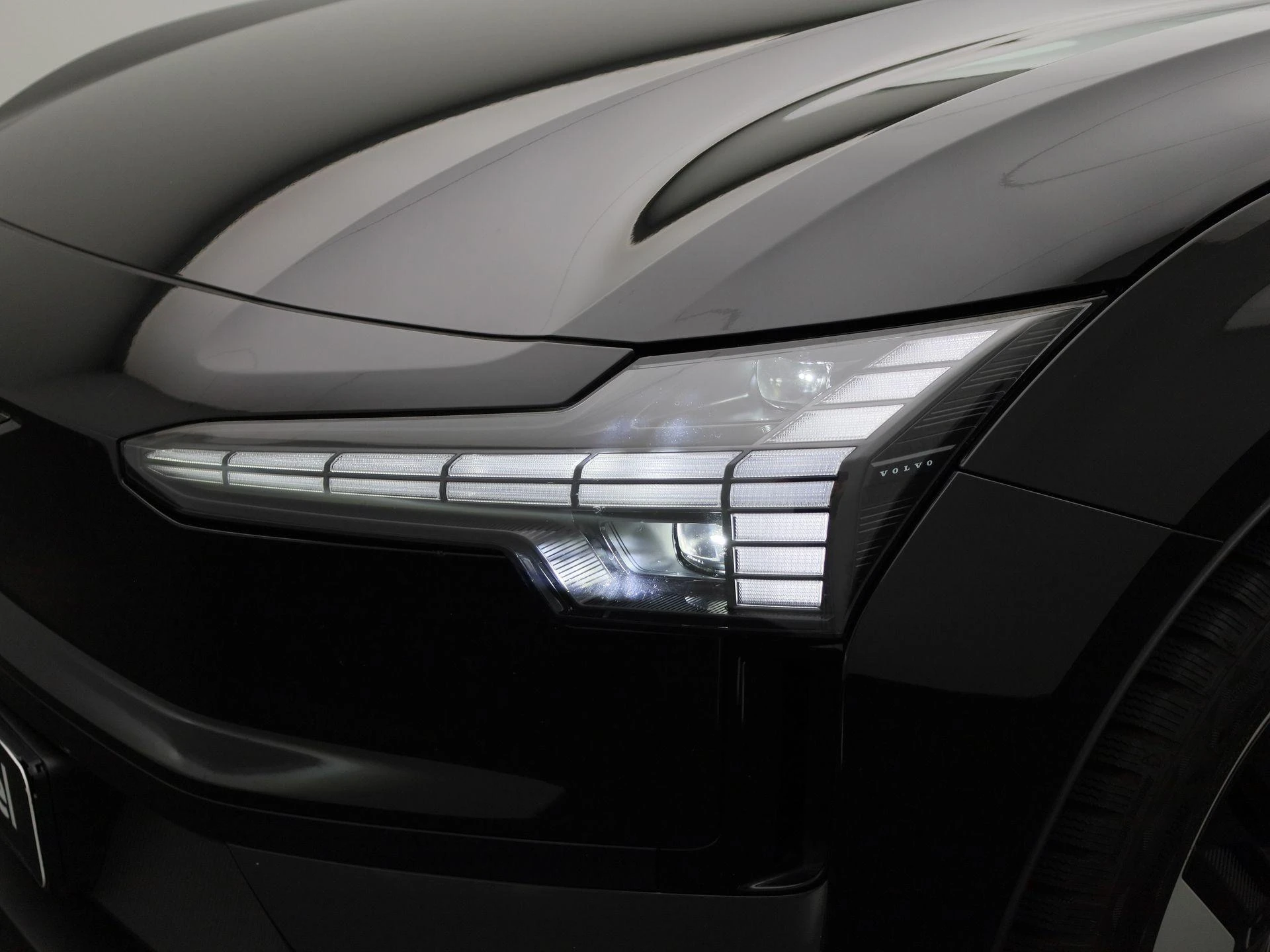 Volvo-EX30-image-18