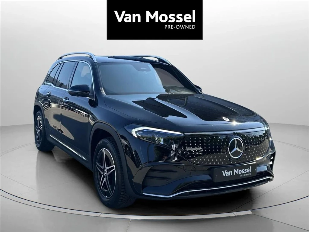 Mercedes-Benz-EQB-image-2