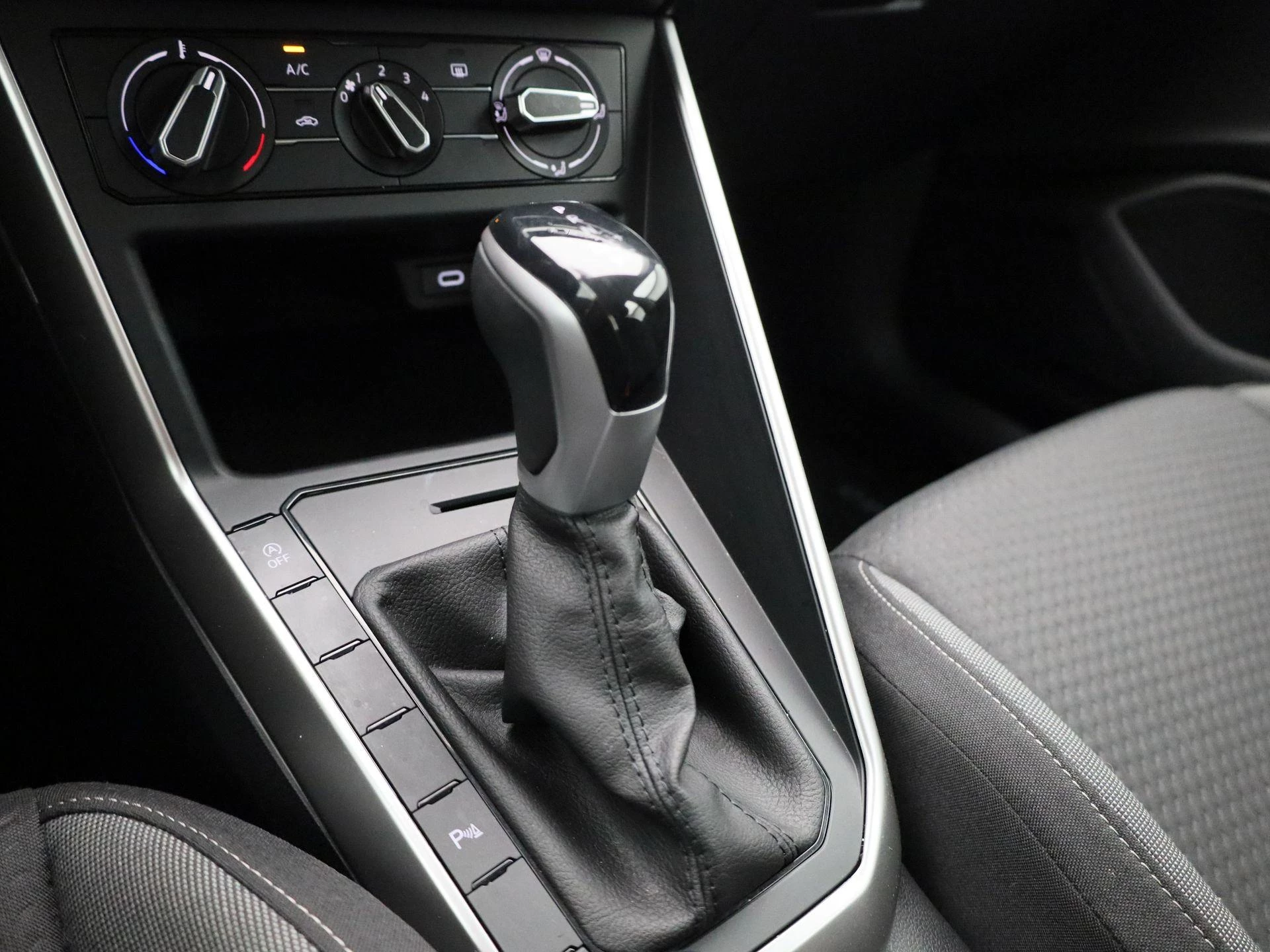 Volkswagen-Taigo-image-16