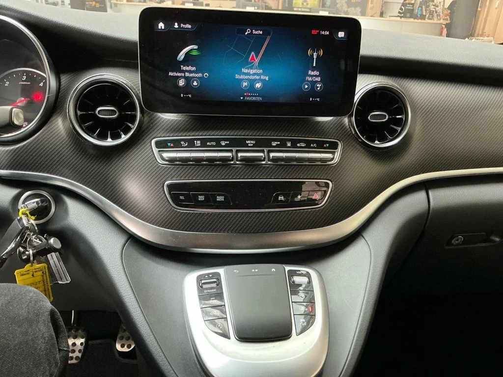 Mercedes-Benz-V-Klasse 300-image-15