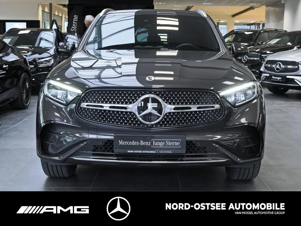 Mercedes-Benz GLC 300 d AMG 4M AHK DISTRONIC MBUX KEYLESS-GO AMG LineX254 GLC 300 d AMG 4M AHK DISTRONIC MBUX KEYLESS-GO AMG Line