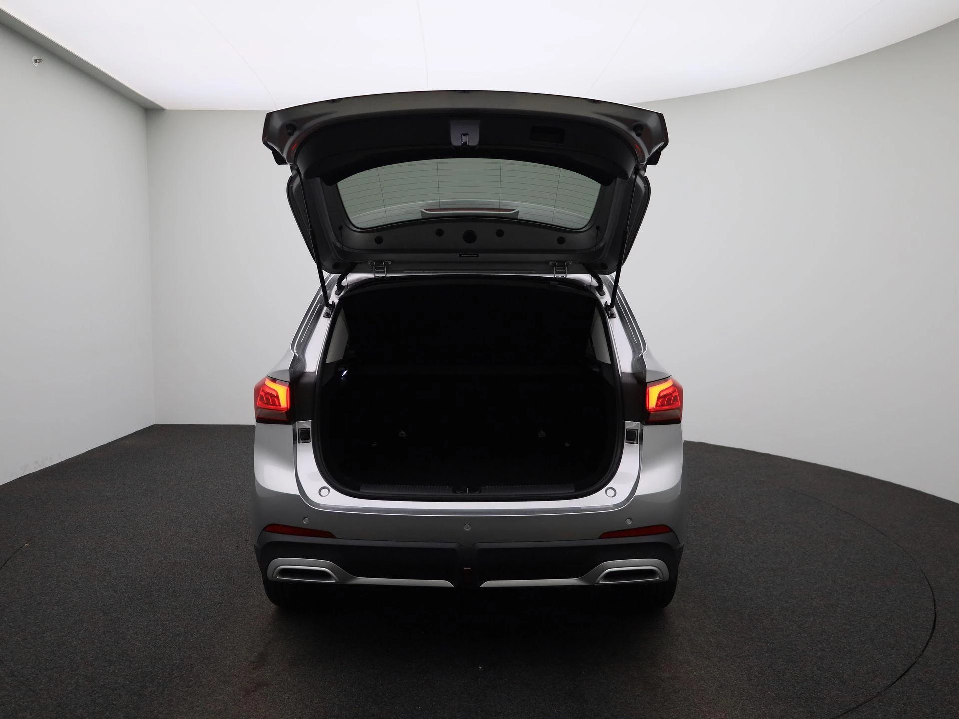 MG ZS 1.5 Hybrid+ Luxury