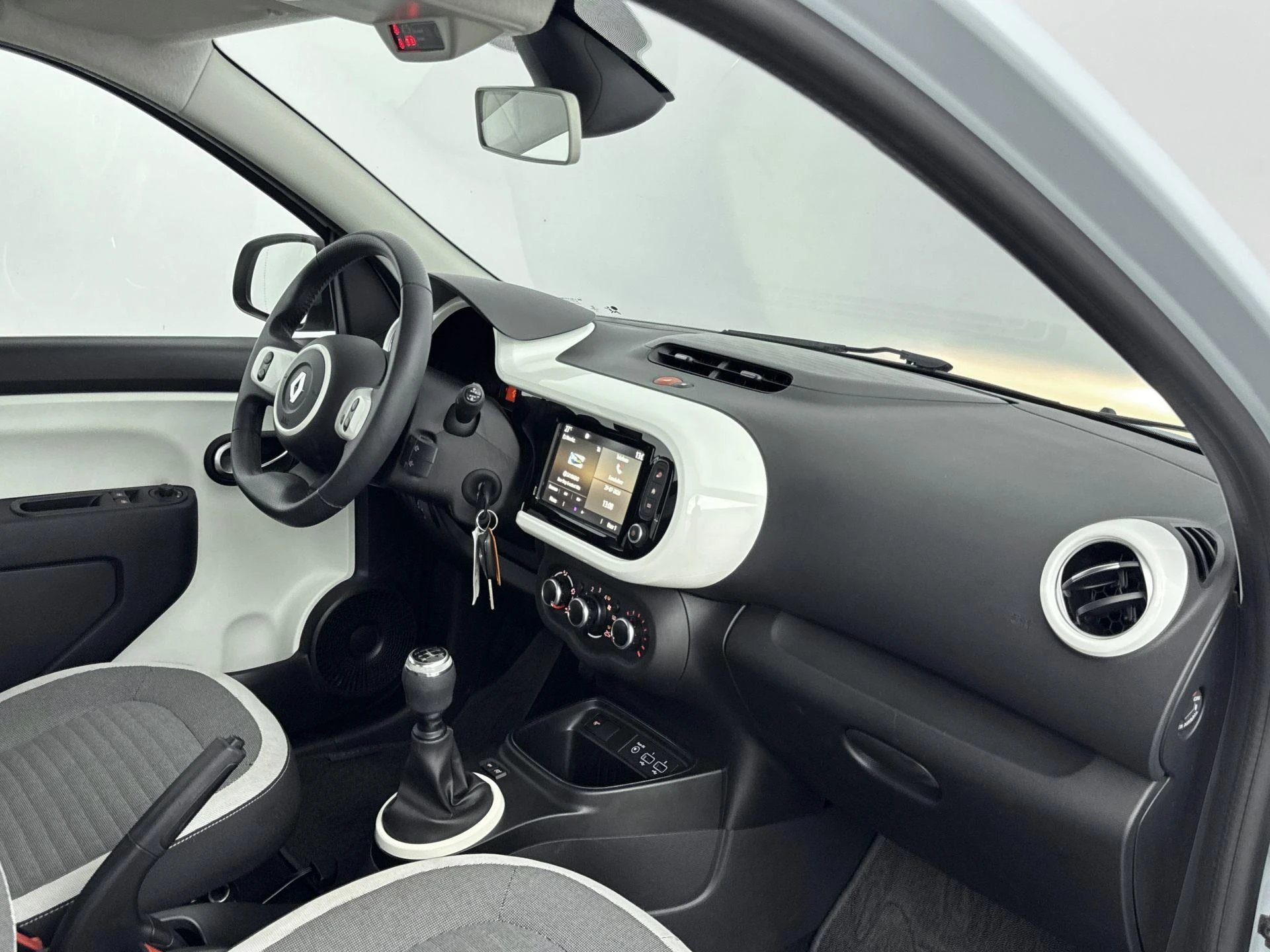 Renault-Twingo-image-7