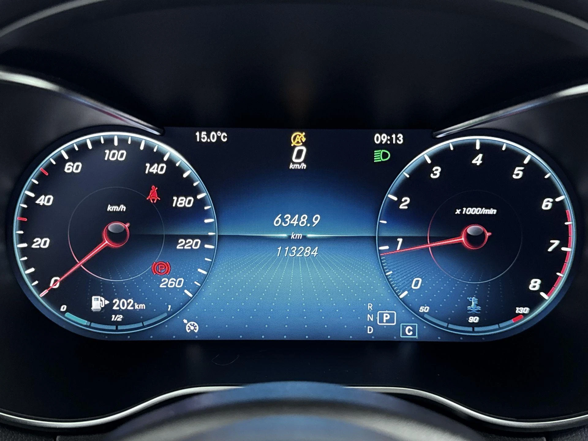Mercedes-Benz-C-Klasse-image-6