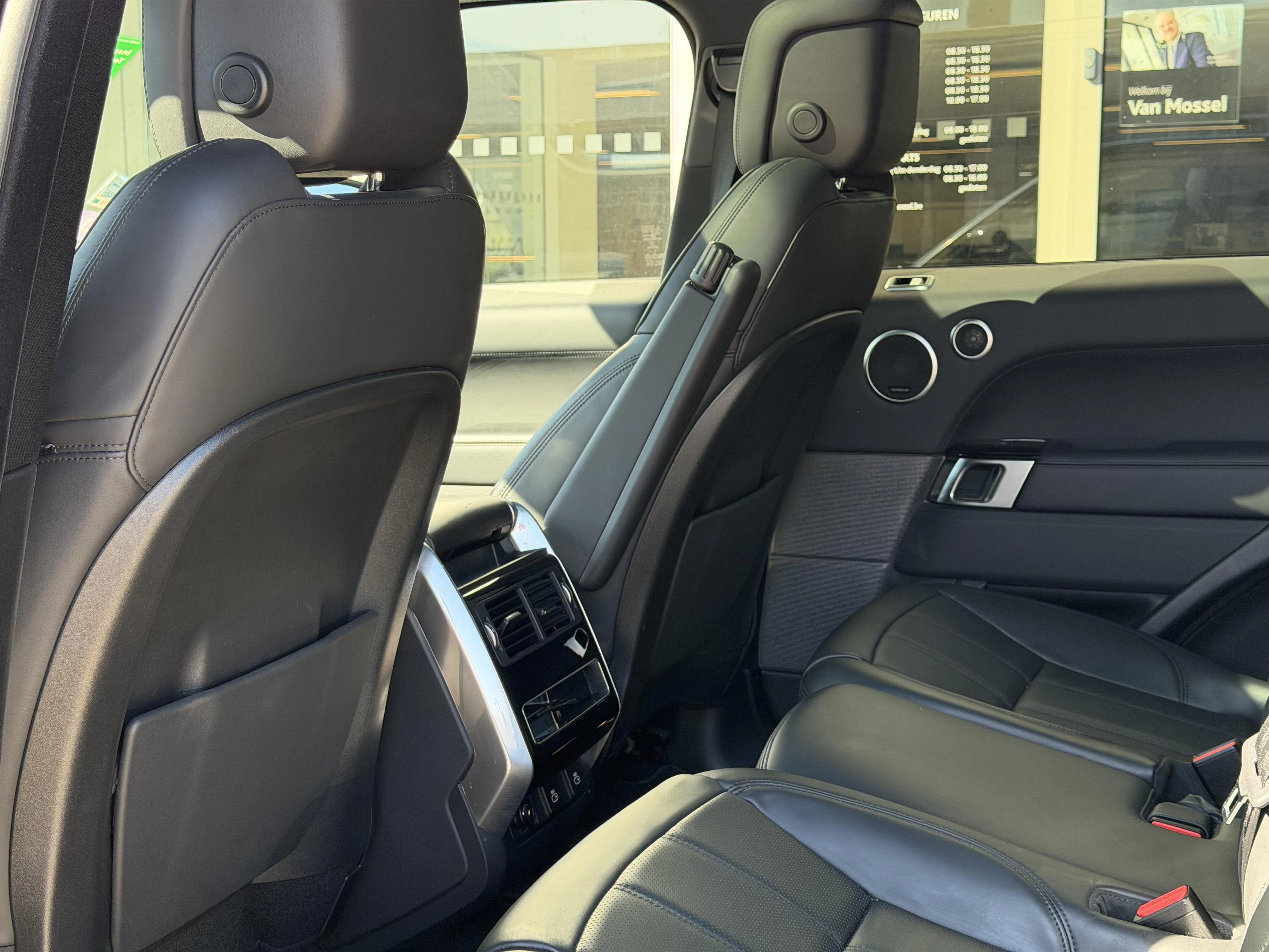 Land Rover Range Rover Sport P400e HSE Dynamic