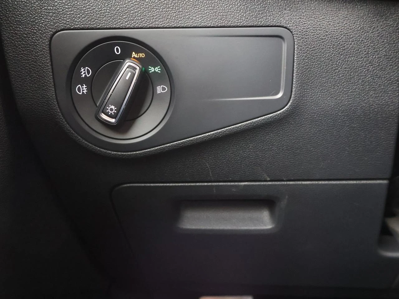 Volkswagen-Tiguan-image-18