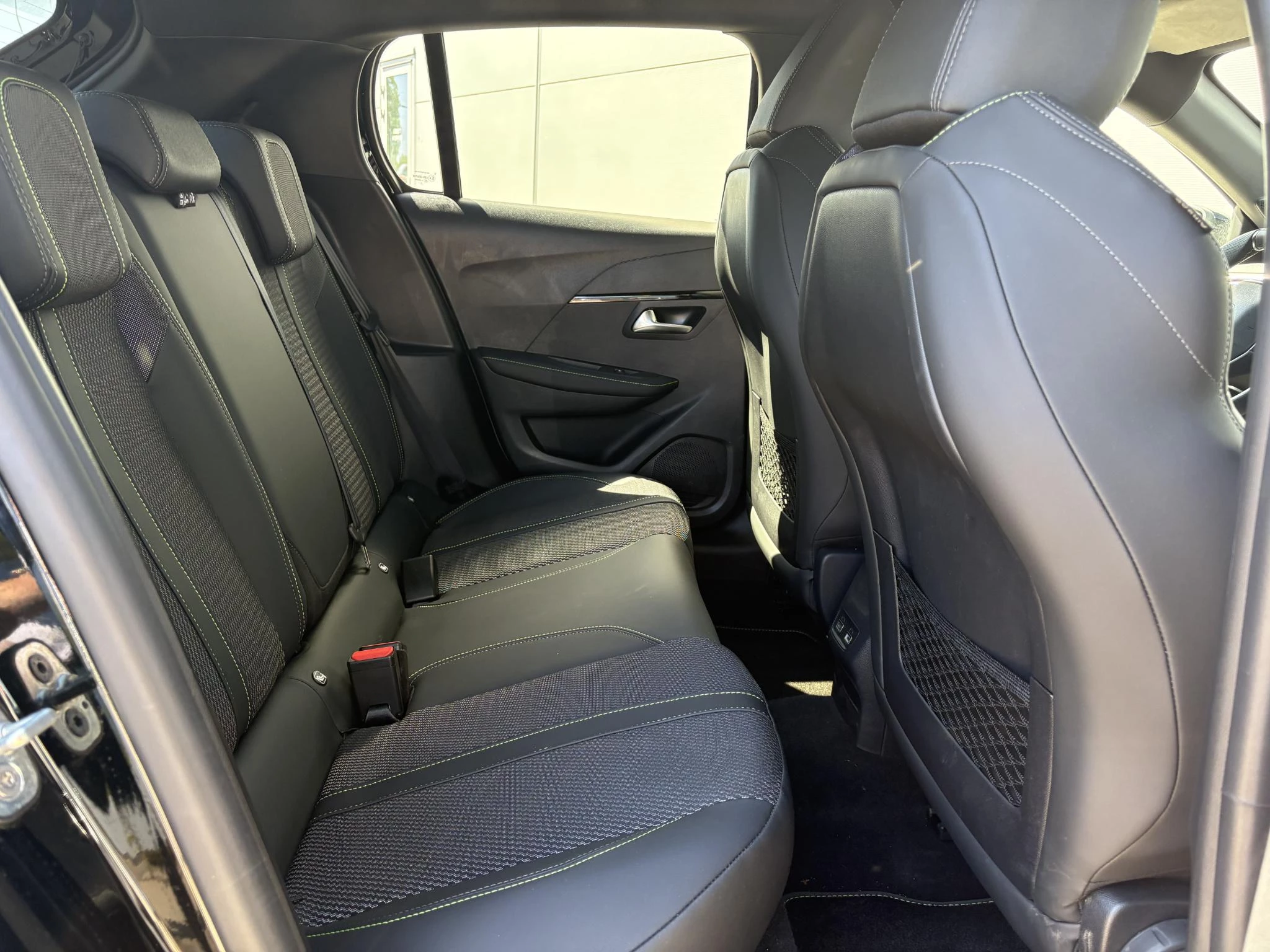 Peugeot 208 1.2 Hybrid 145 e-DCS6 GT