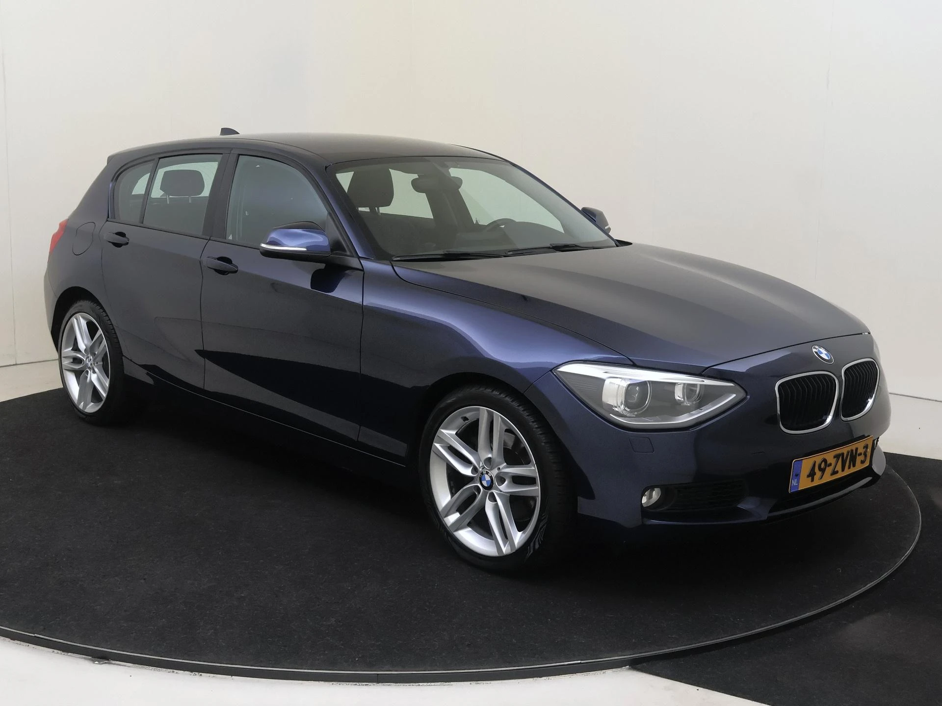 BMW-1 Serie-image-1