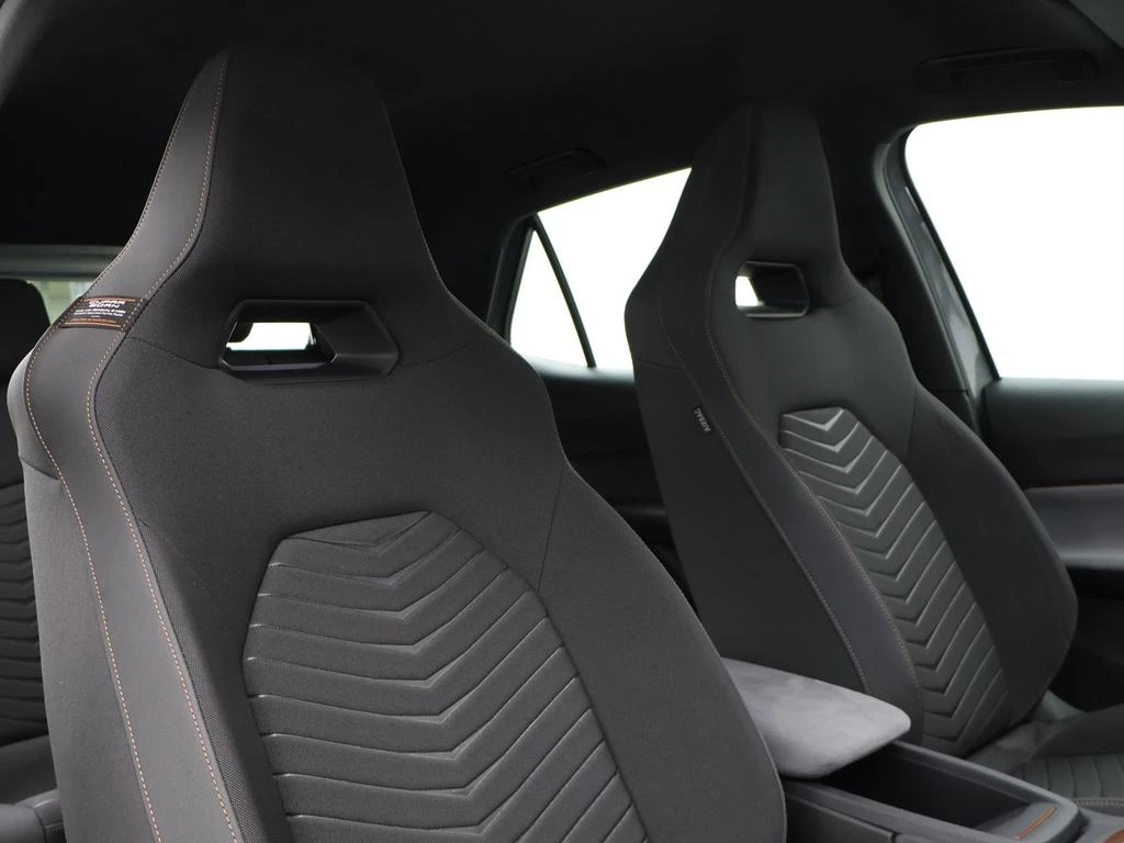 CUPRA Born Born Business Edition 204PK *AUTOMAAT*SPORTZETELS*CAMERA*PDC*ACC*NAVI*APP-CONNECT*...*