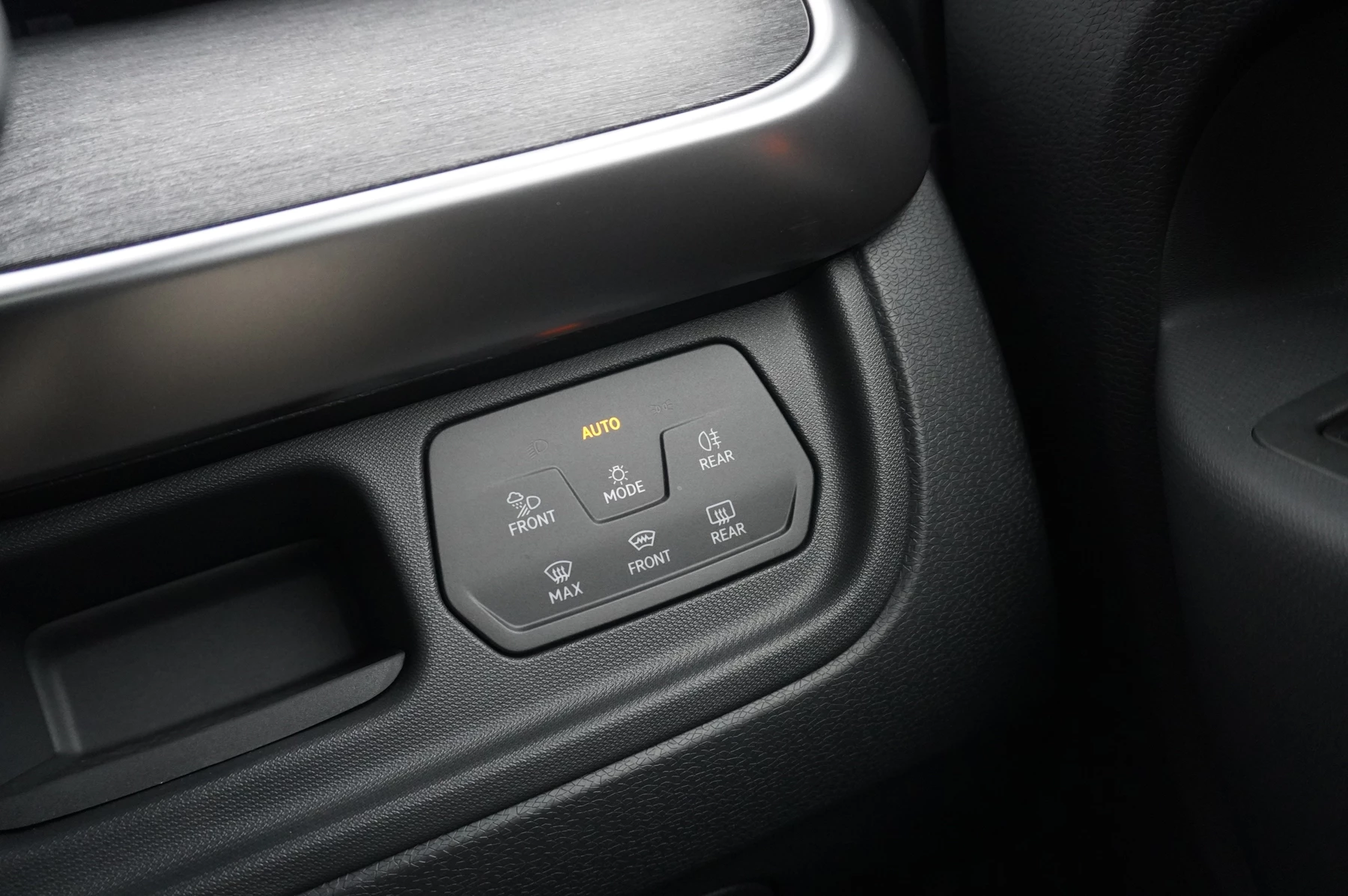 Volkswagen-ID. Buzz-image-37