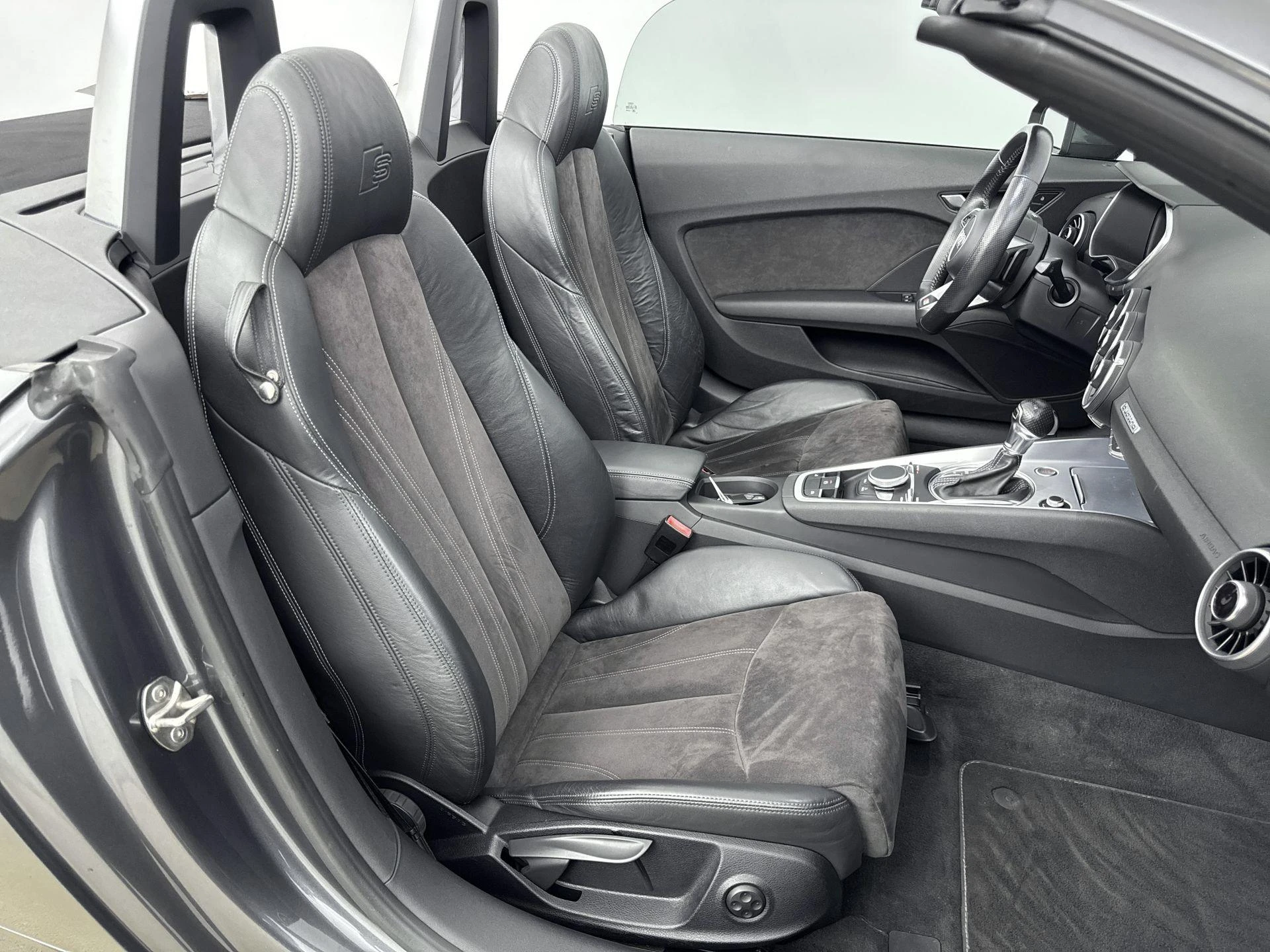 Audi-TT-image-12