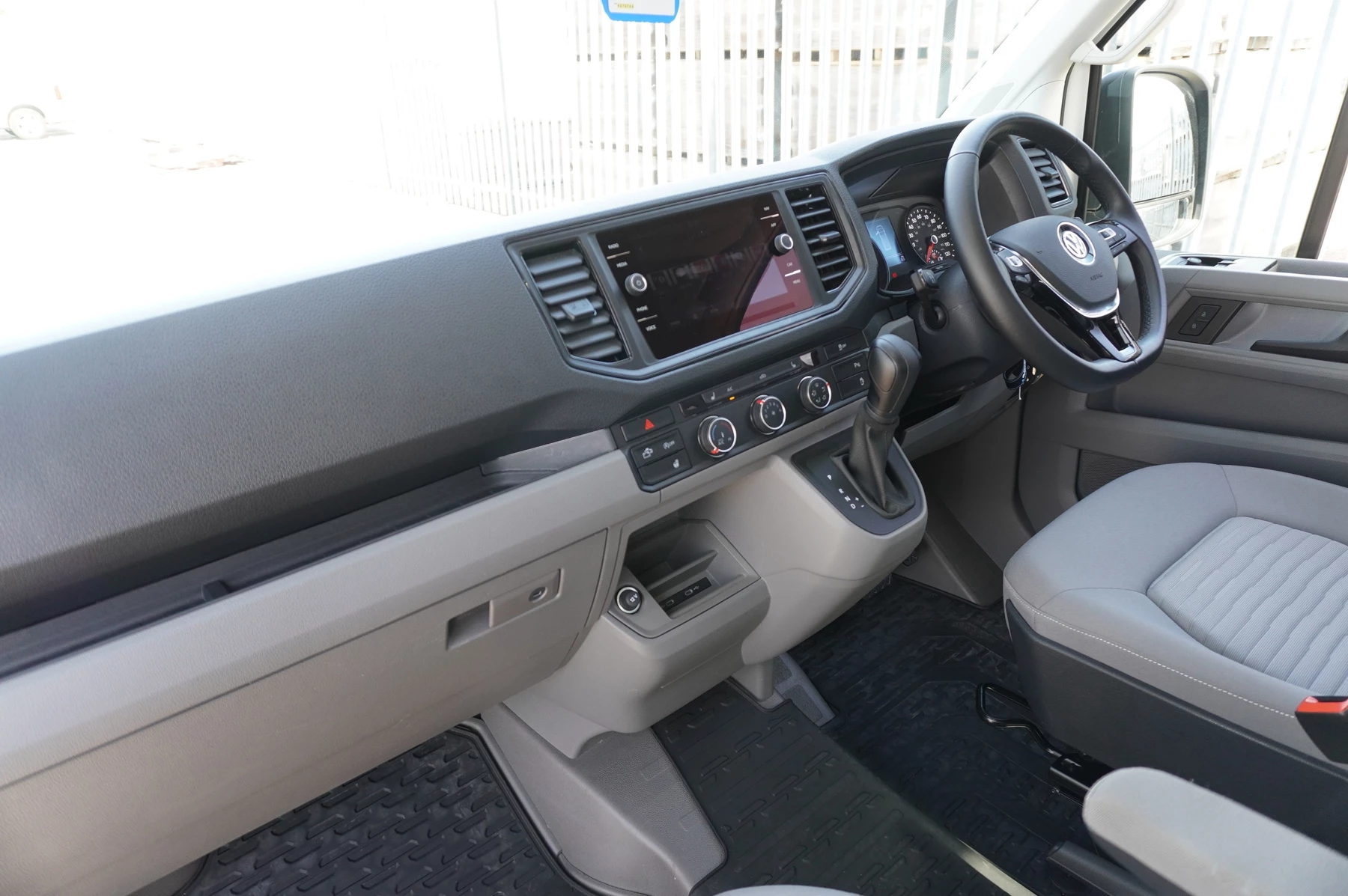 Volkswagen-California-image-1