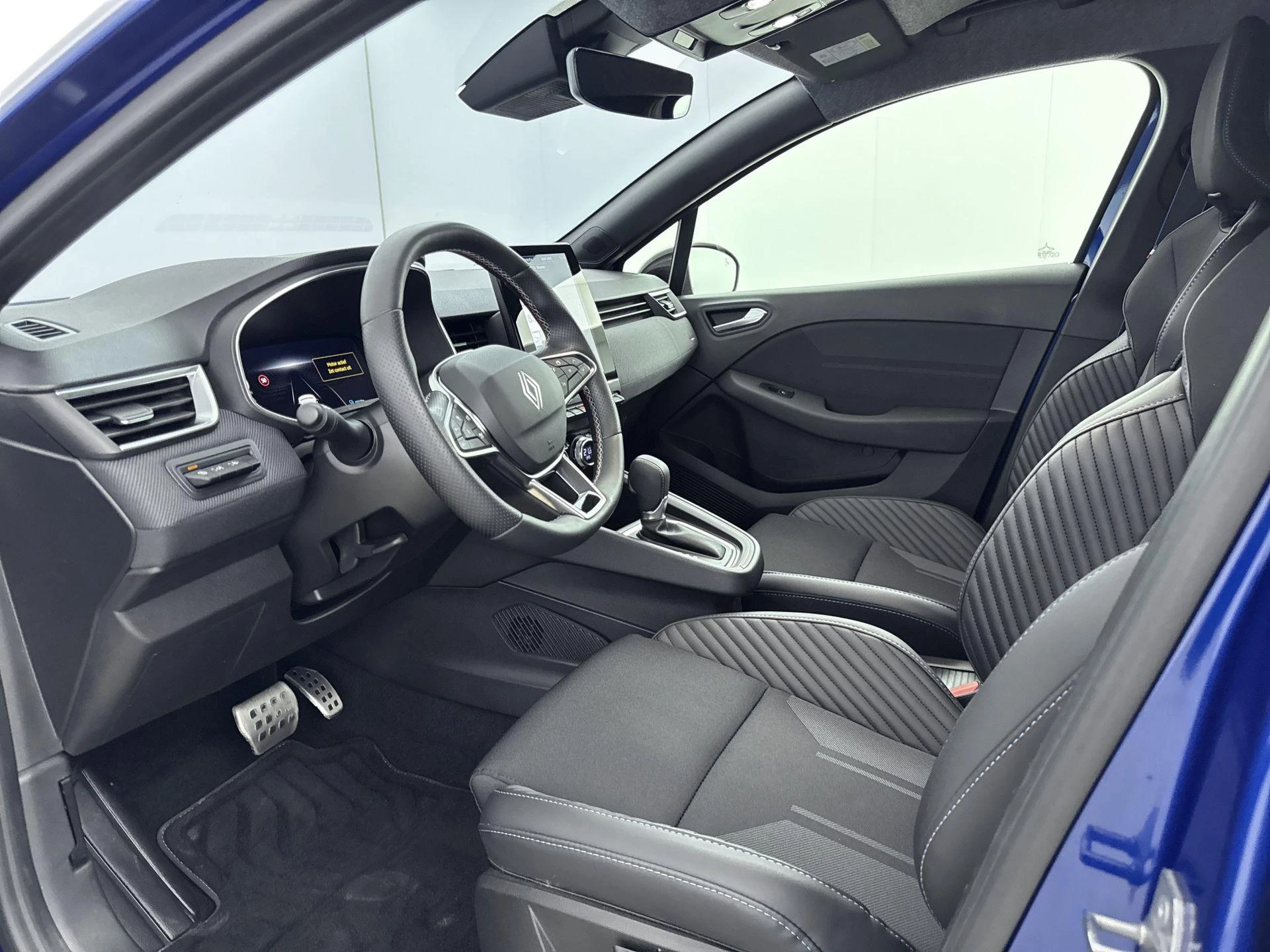 Renault-Clio-image-0