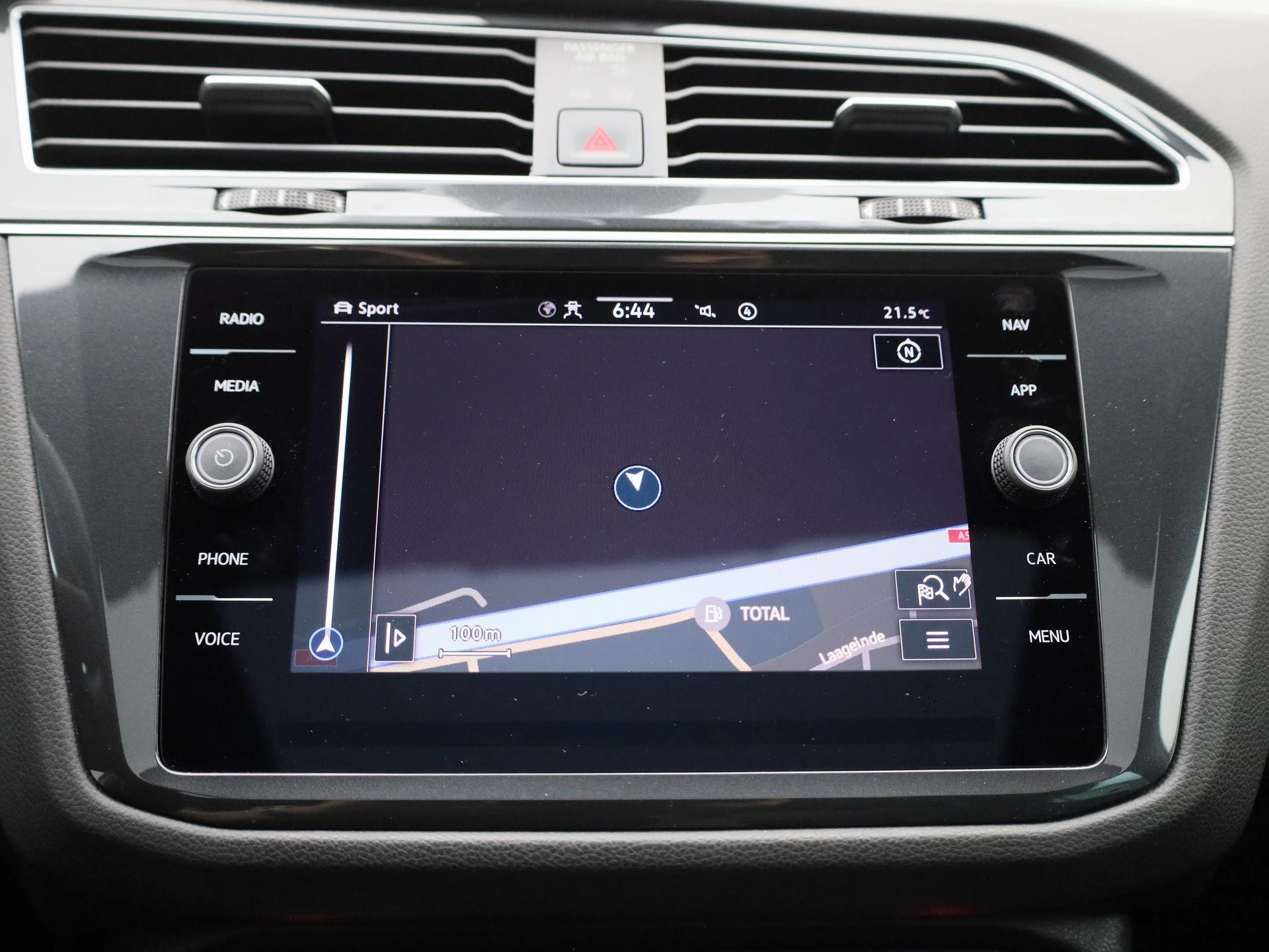 Volkswagen-Tiguan-image-16