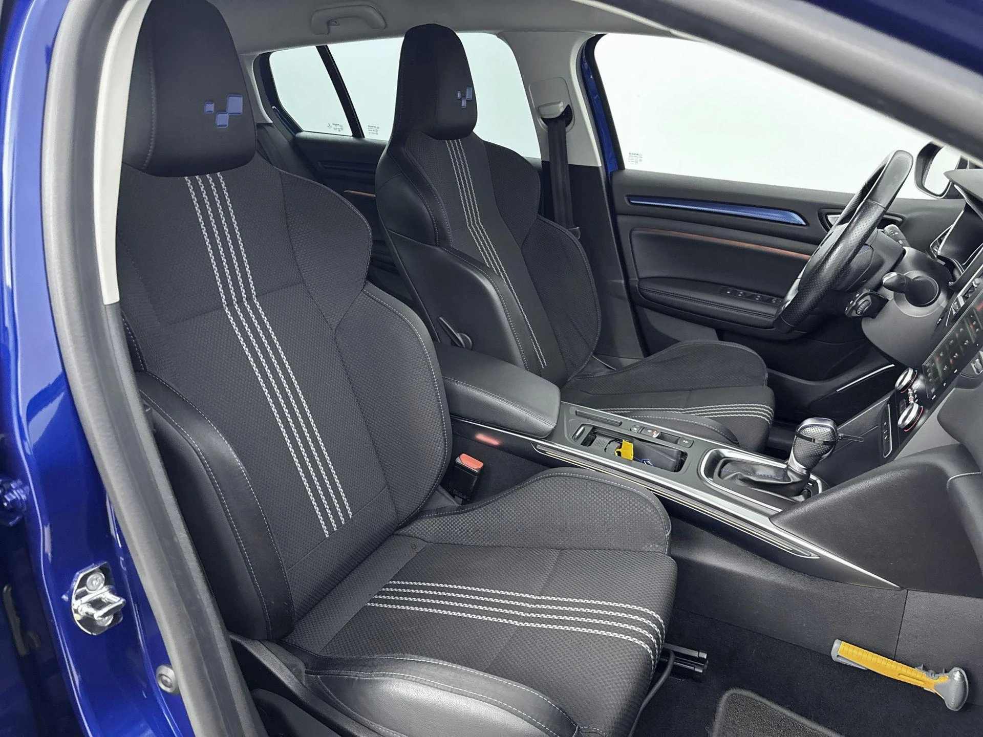 Renault-Mégane Estate-image-28