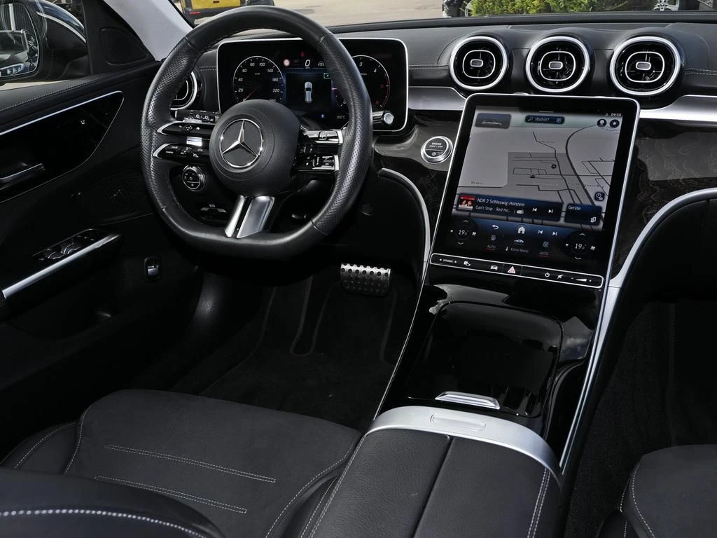 Mercedes-Benz-C-Klasse 220-image-10