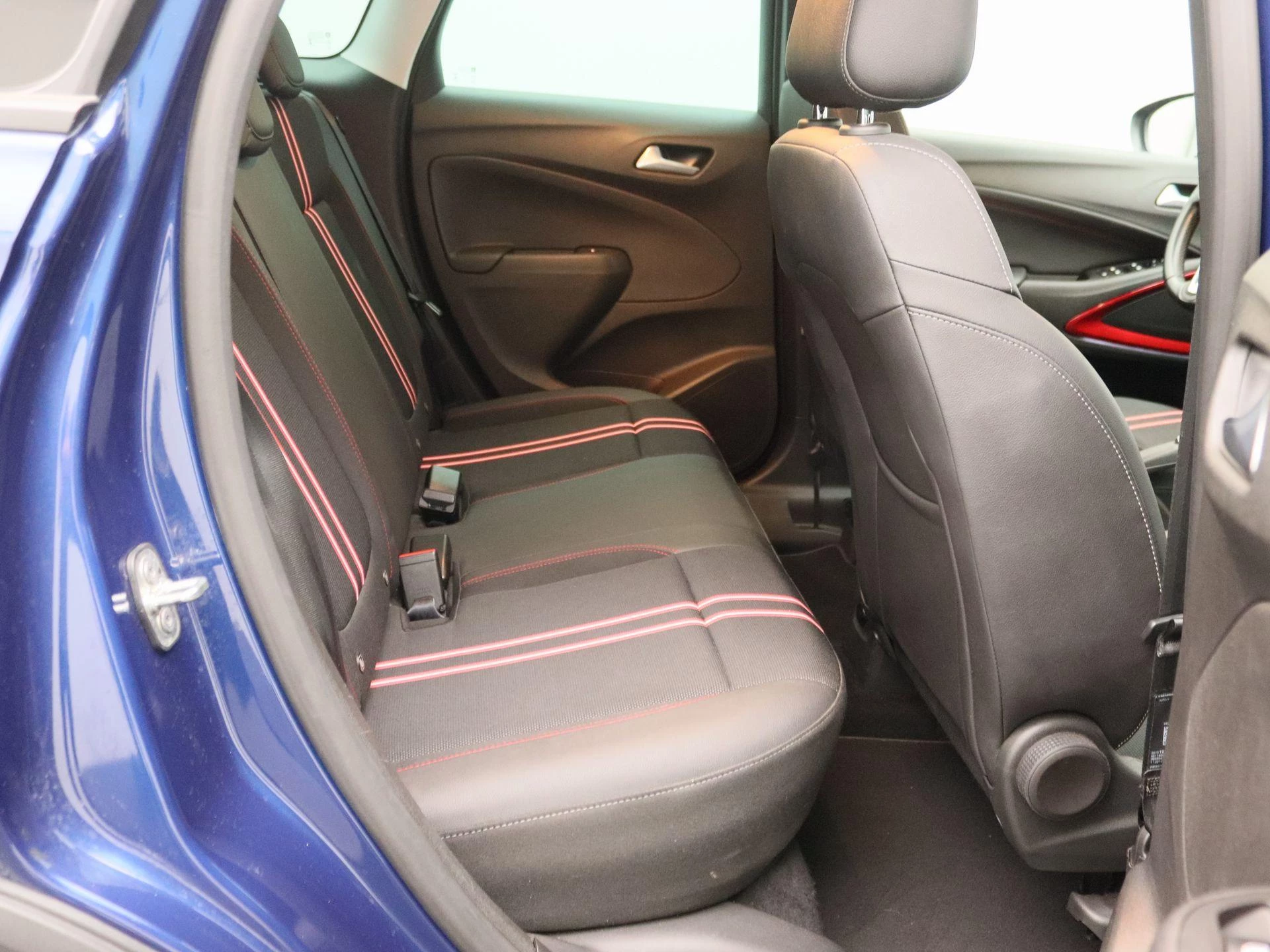 Opel-Crossland-image-24