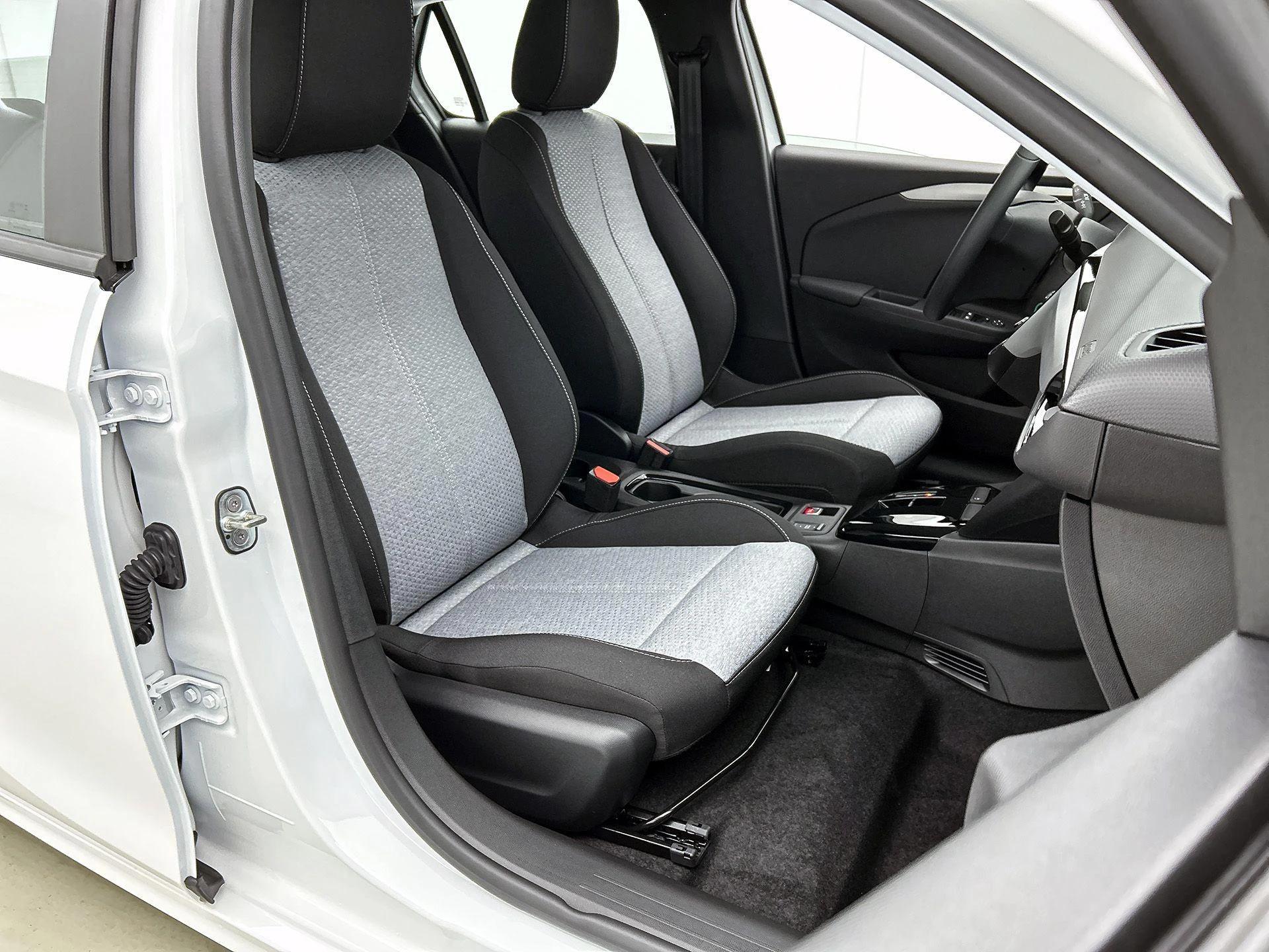 Opel-Corsa-e-image-36
