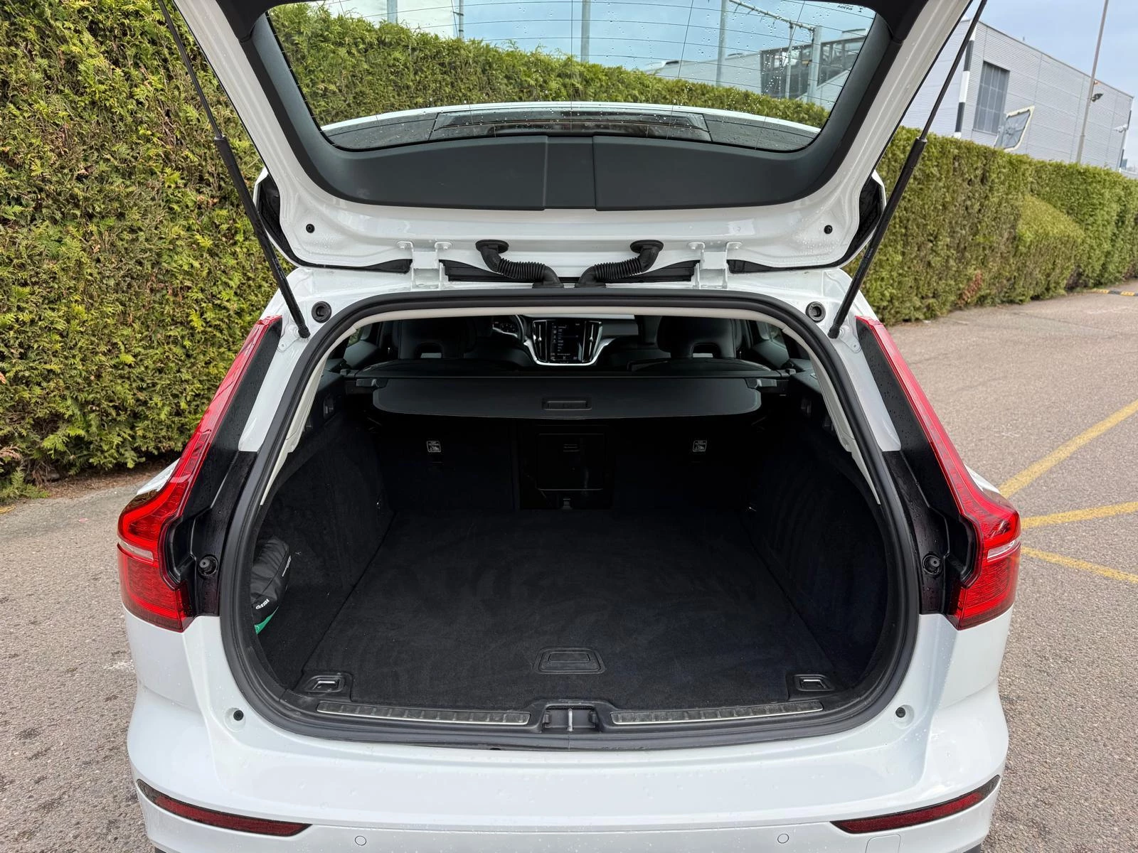 Volvo V60 B3 Momentum Advantage