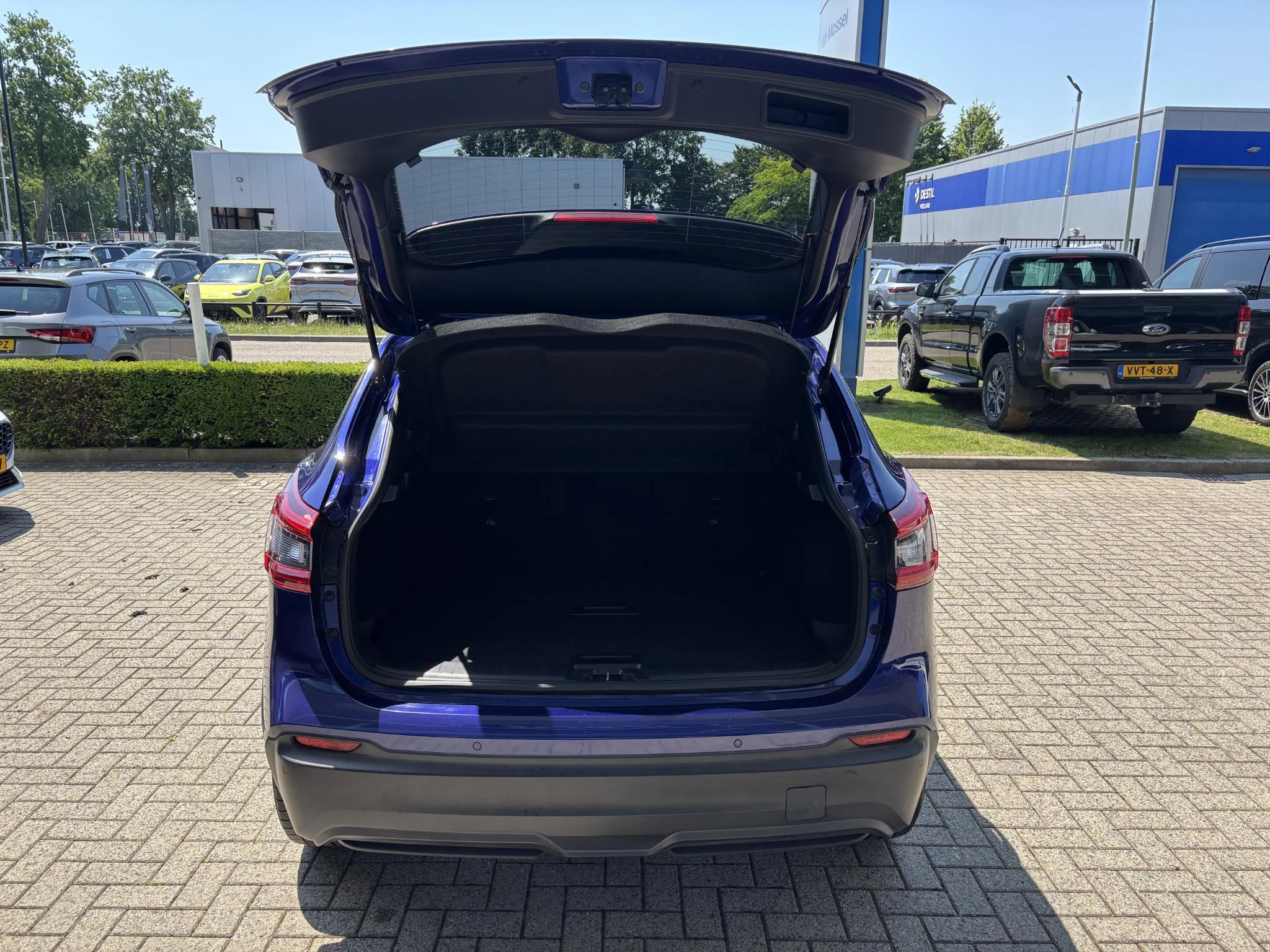 Nissan-QASHQAI-image-15