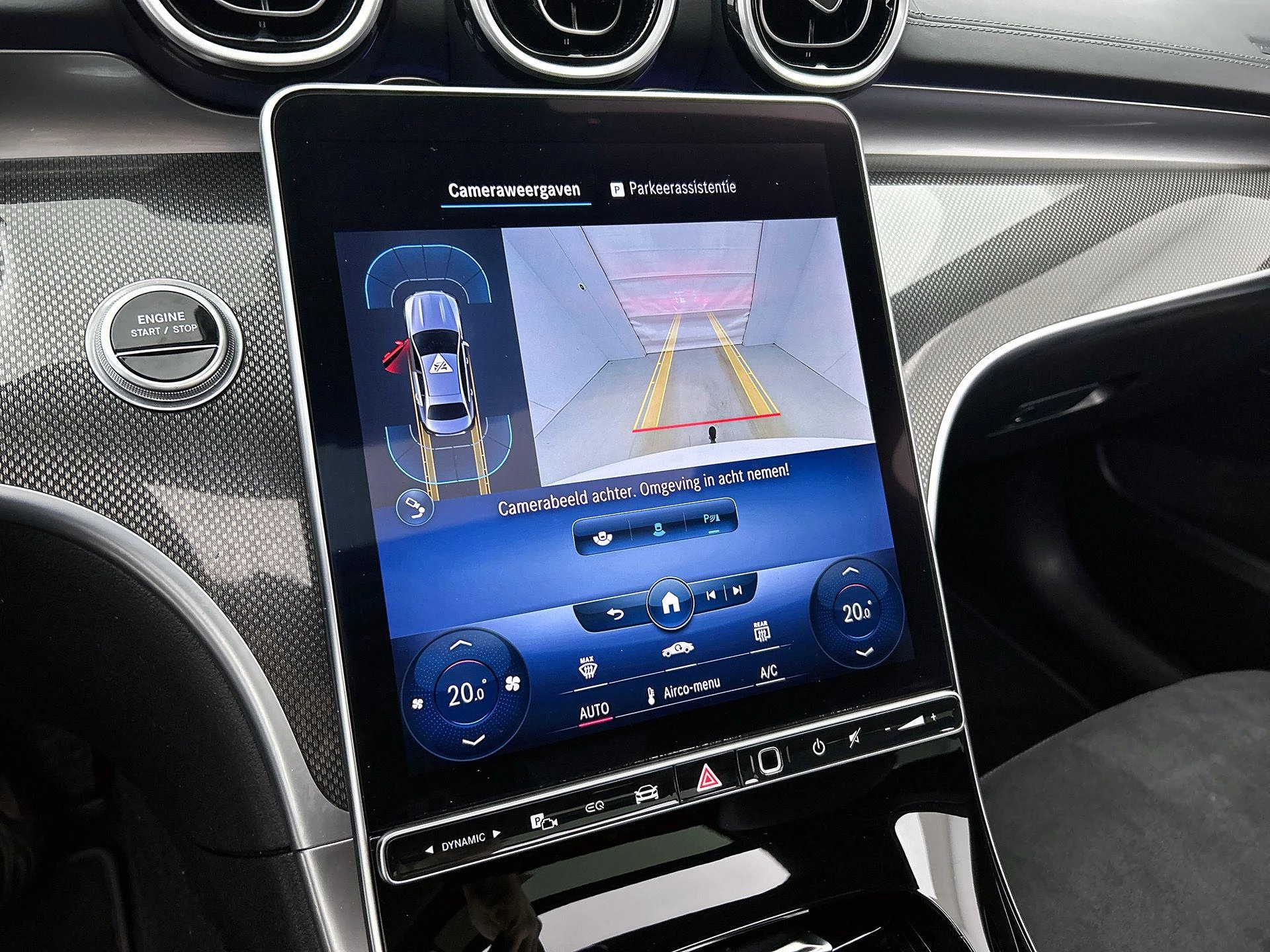 Mercedes-Benz-C-Klasse-image-12