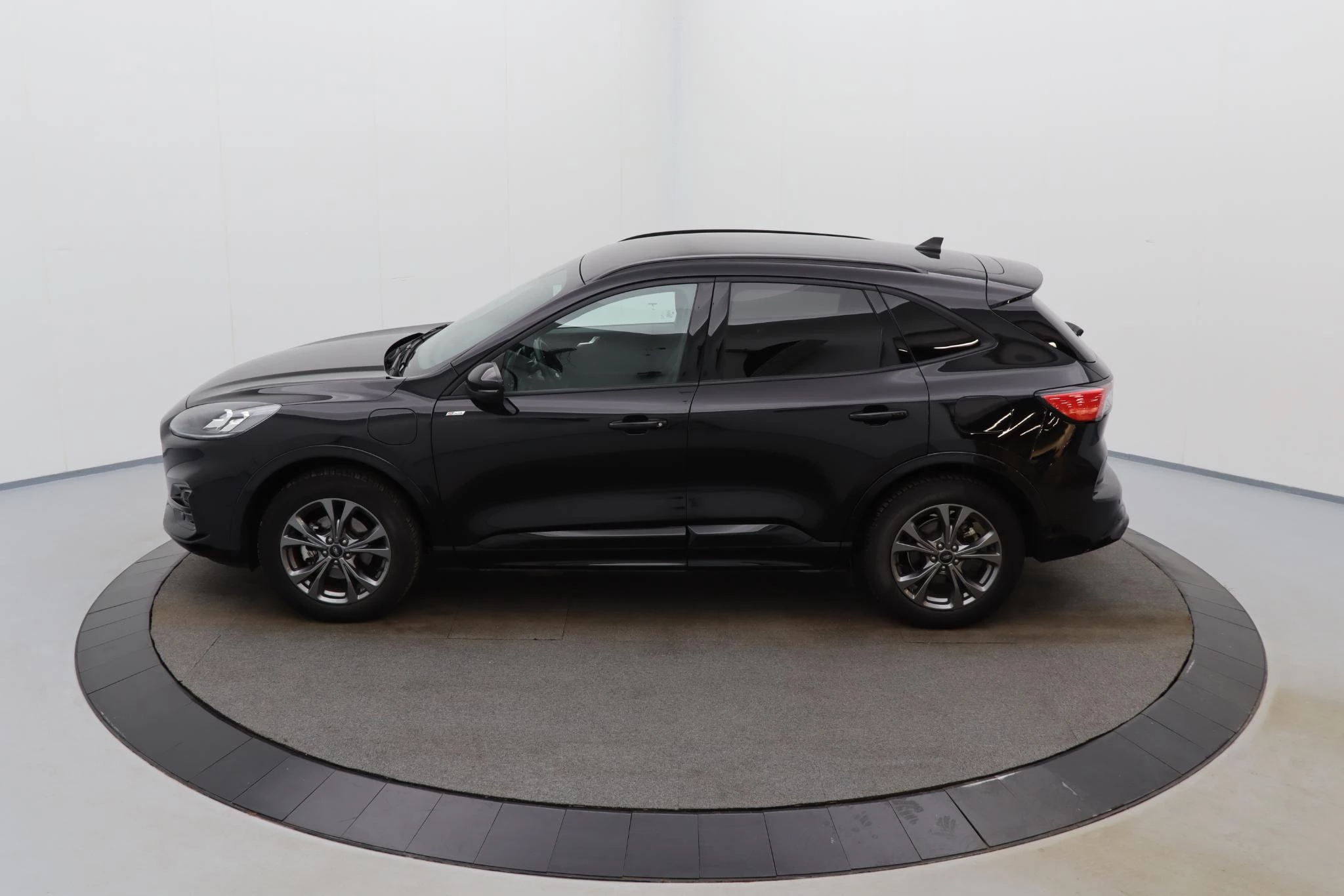 Ford Kuga PHEV ST-Line X|Driver Assist|Winterpack|B&O Sound