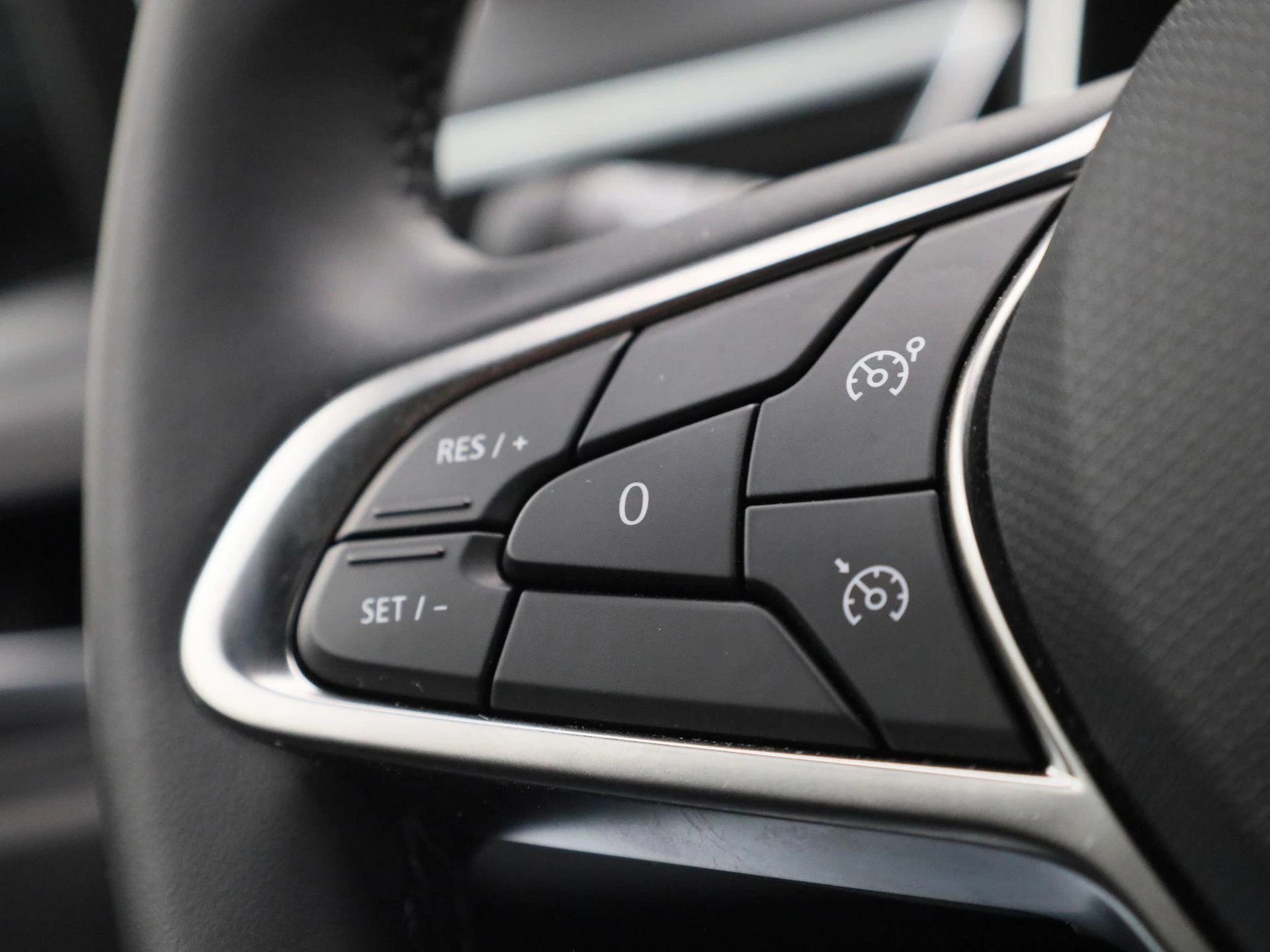 Renault-Clio-image-20