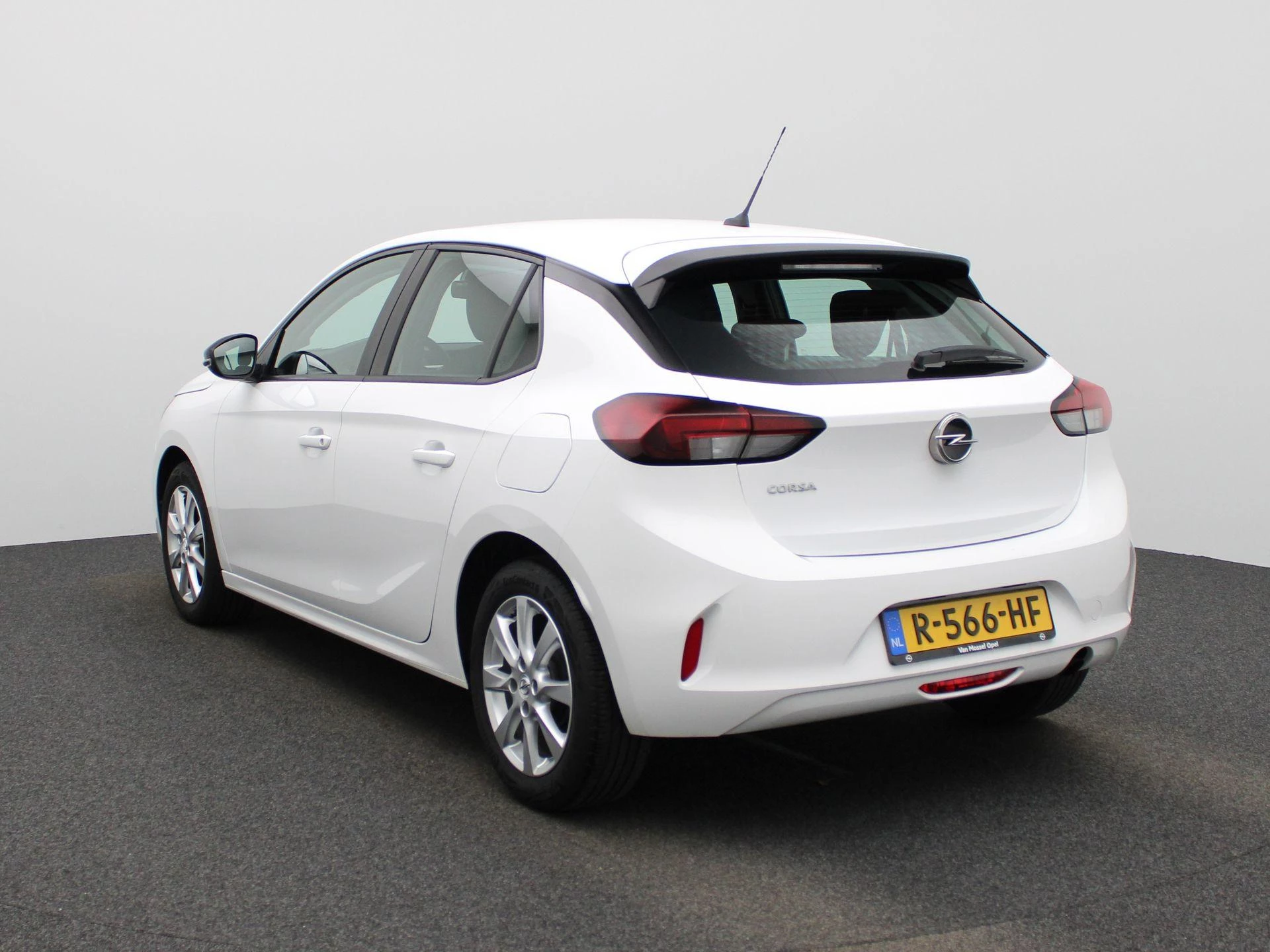 Opel-Corsa-image-1