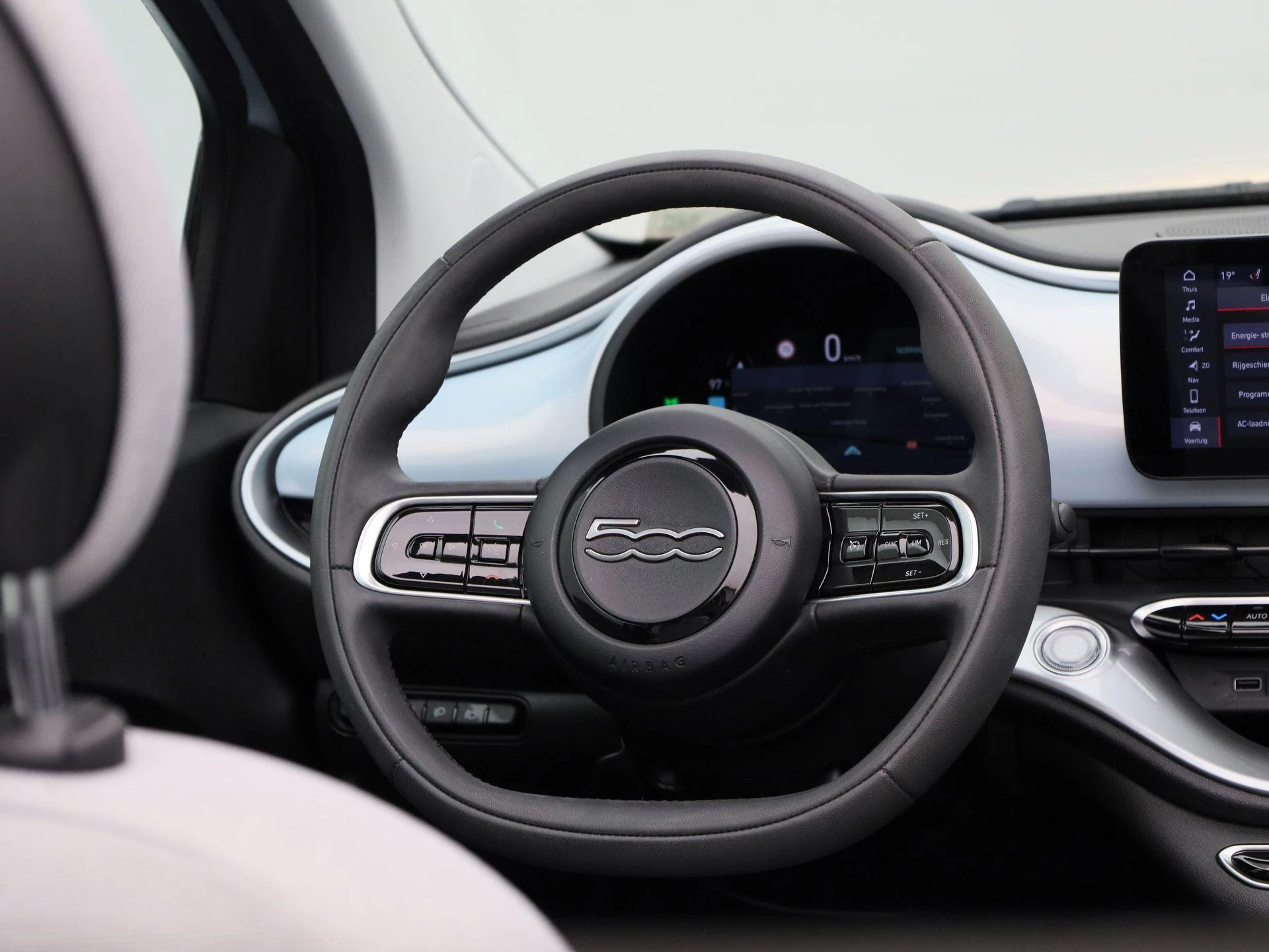 Fiat-500C-image-36