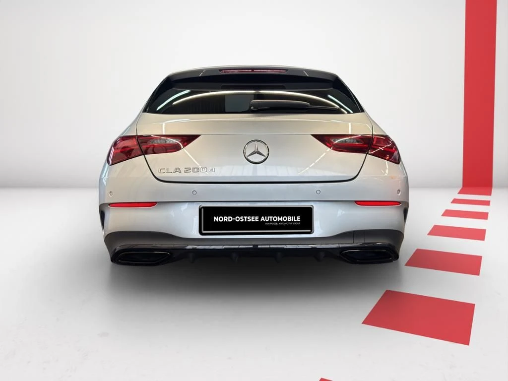 Mercedes-Benz-CLA 200 d-image-7