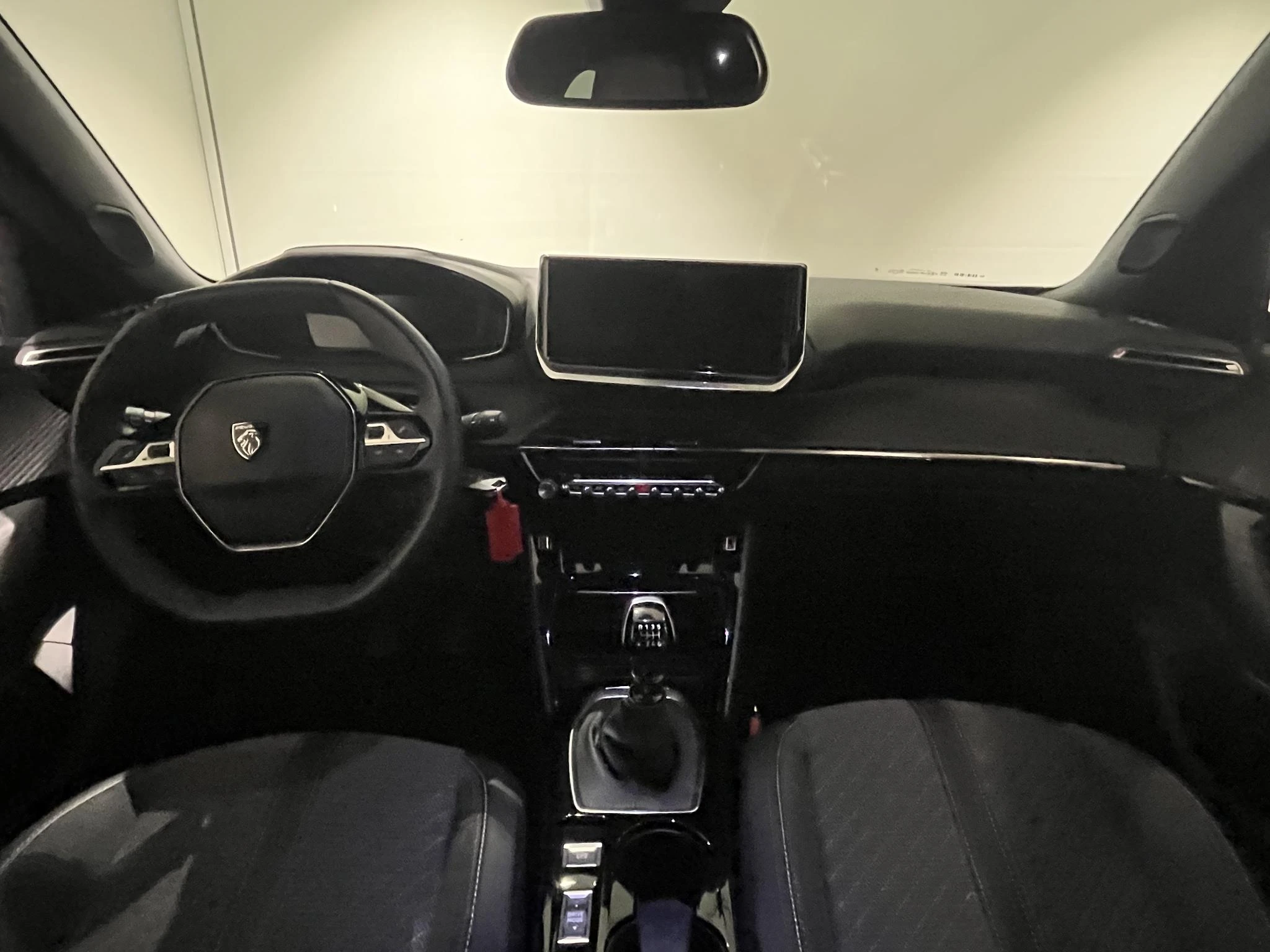 Peugeot-2008-image-16