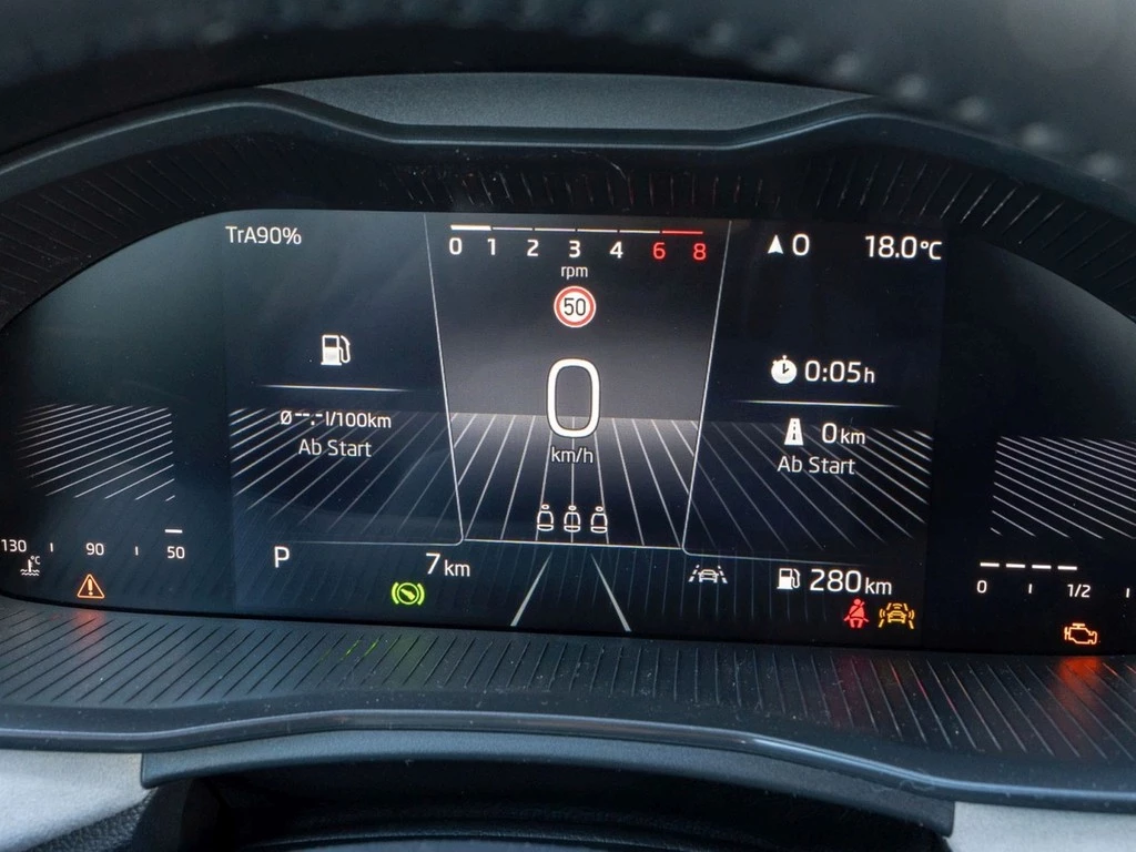 Škoda Kamiq 1.0 TSI DSG Selection LED, AHK