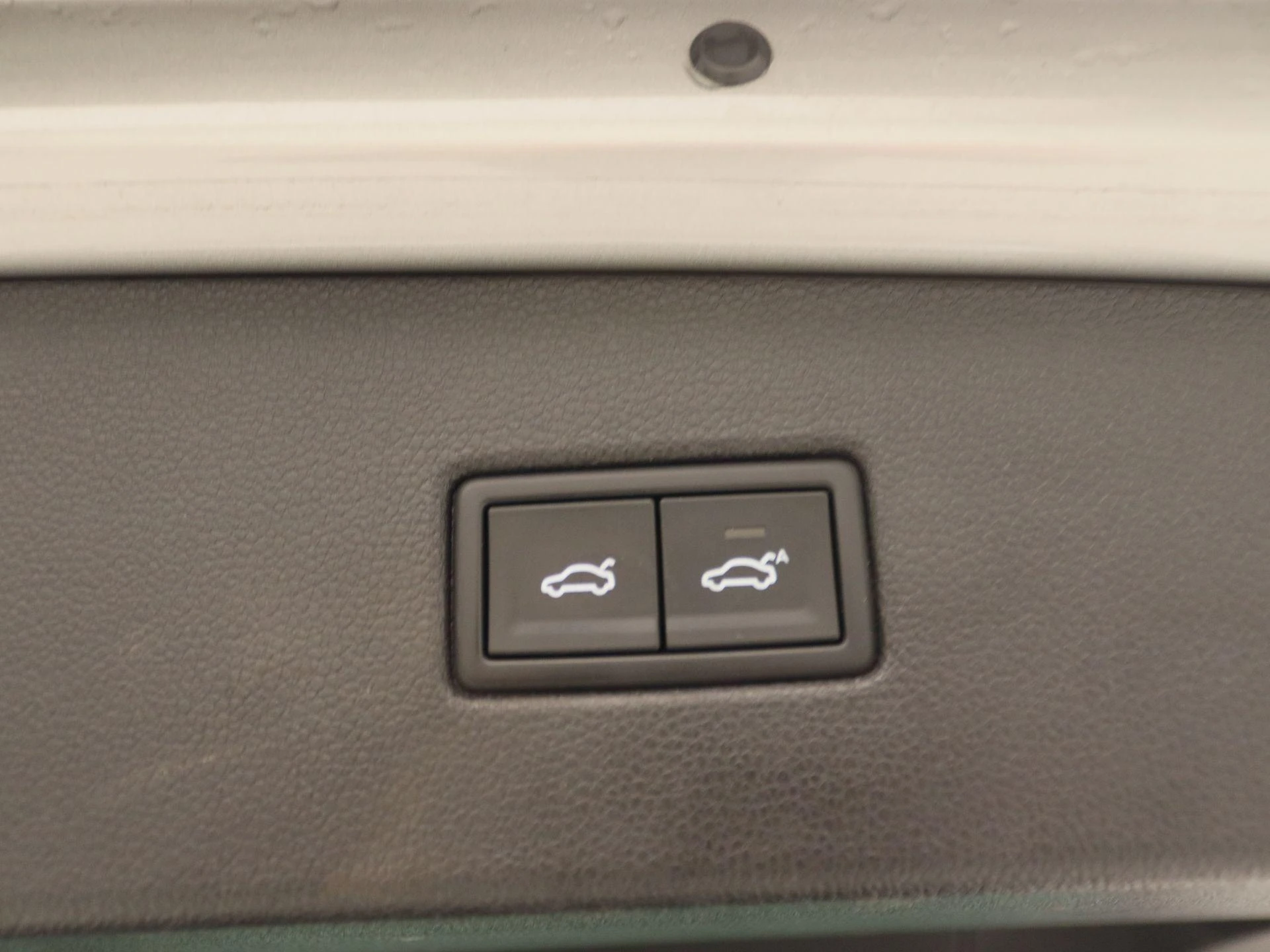 Volkswagen-Tiguan-image-15