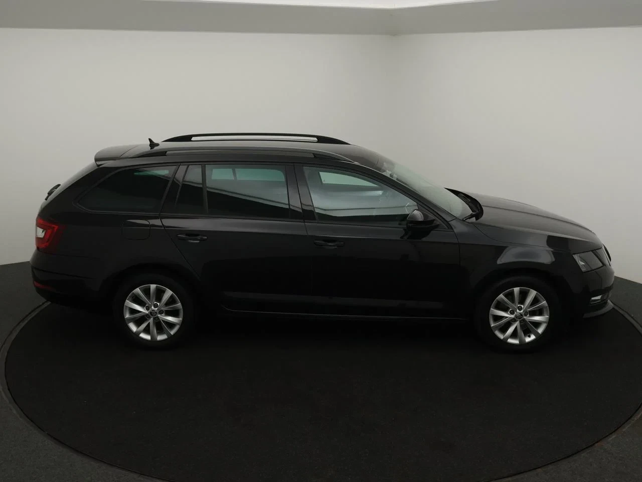 Škoda-Octavia-image-2