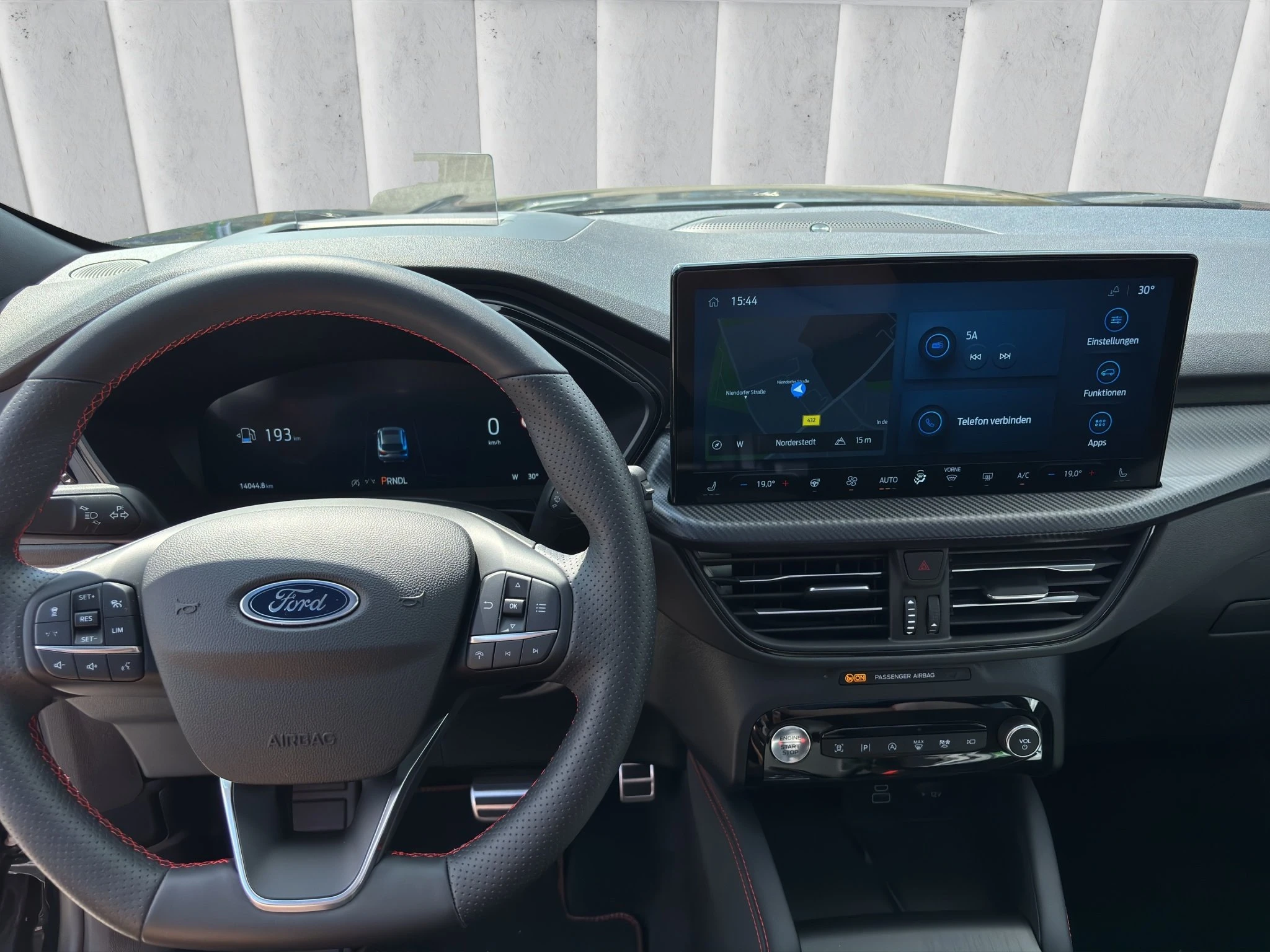 Ford Kuga ST-Line X Aut.*PANO*AHK*360GRAD*LED-MATRIX*NAVI*GRA*WINTER-PKT.