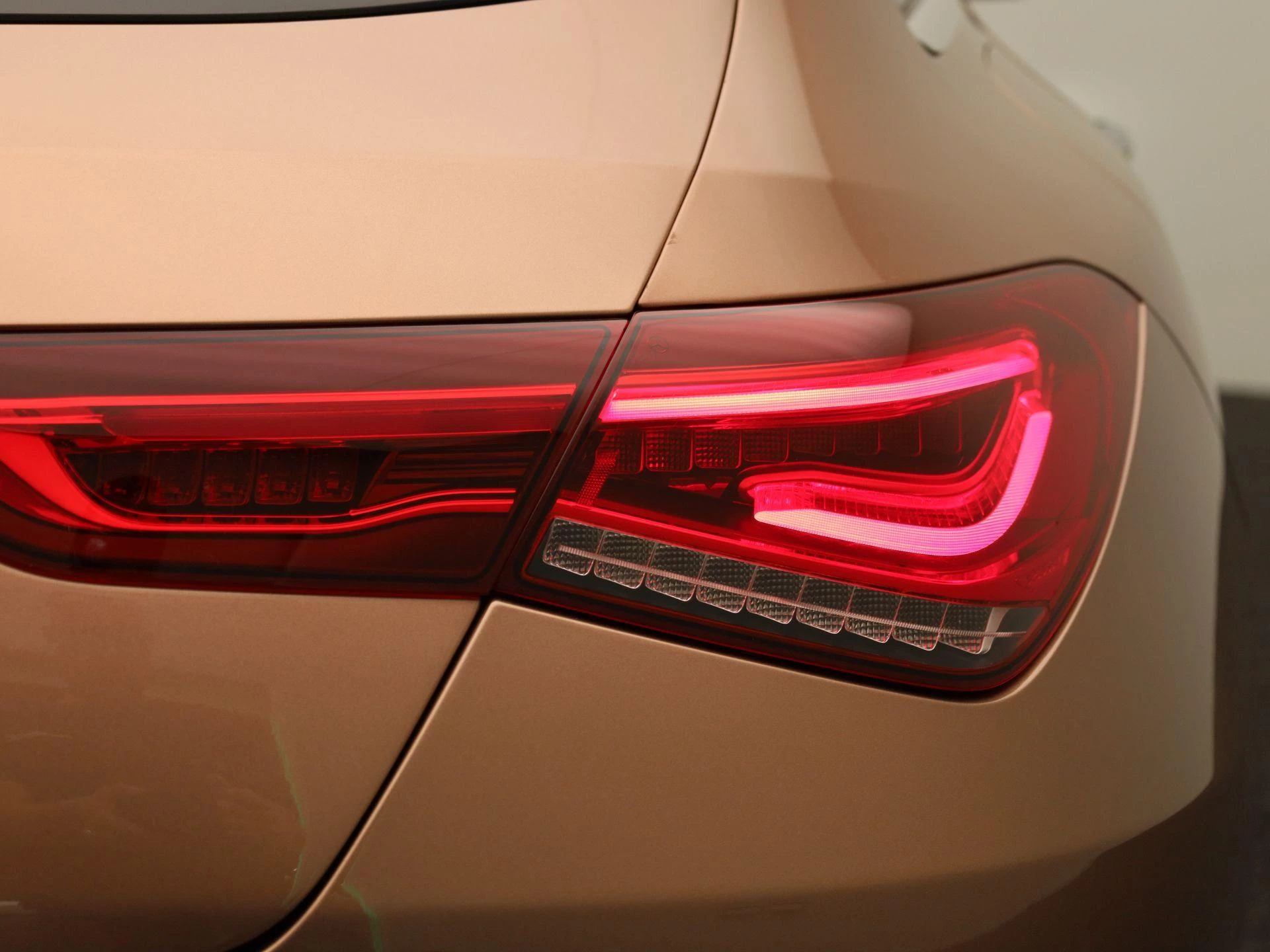 Mercedes-Benz CLA Shooting Brake 250 e Luxury Line