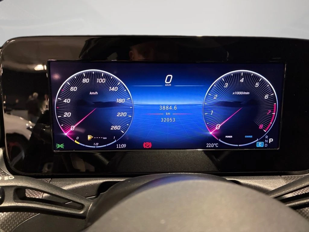 Mercedes-Benz-C-Klasse 180-image-6