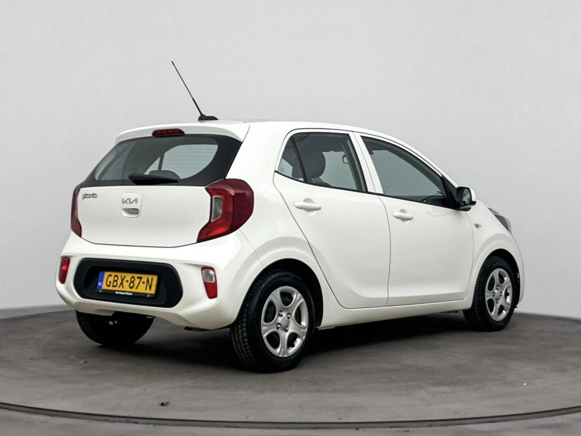 Kia-Picanto-image-3