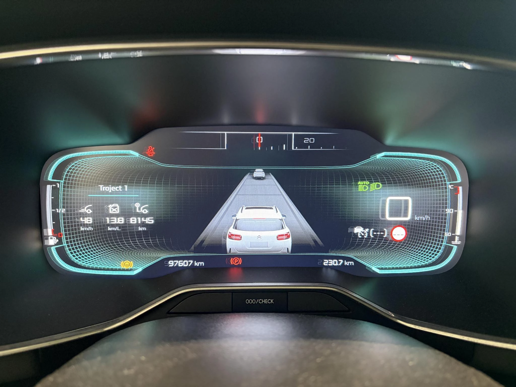 Citroën-C5 Aircross-image-11