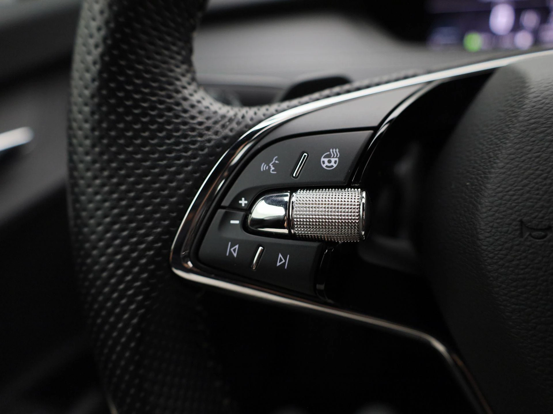 Škoda-Enyaq iV-image-18
