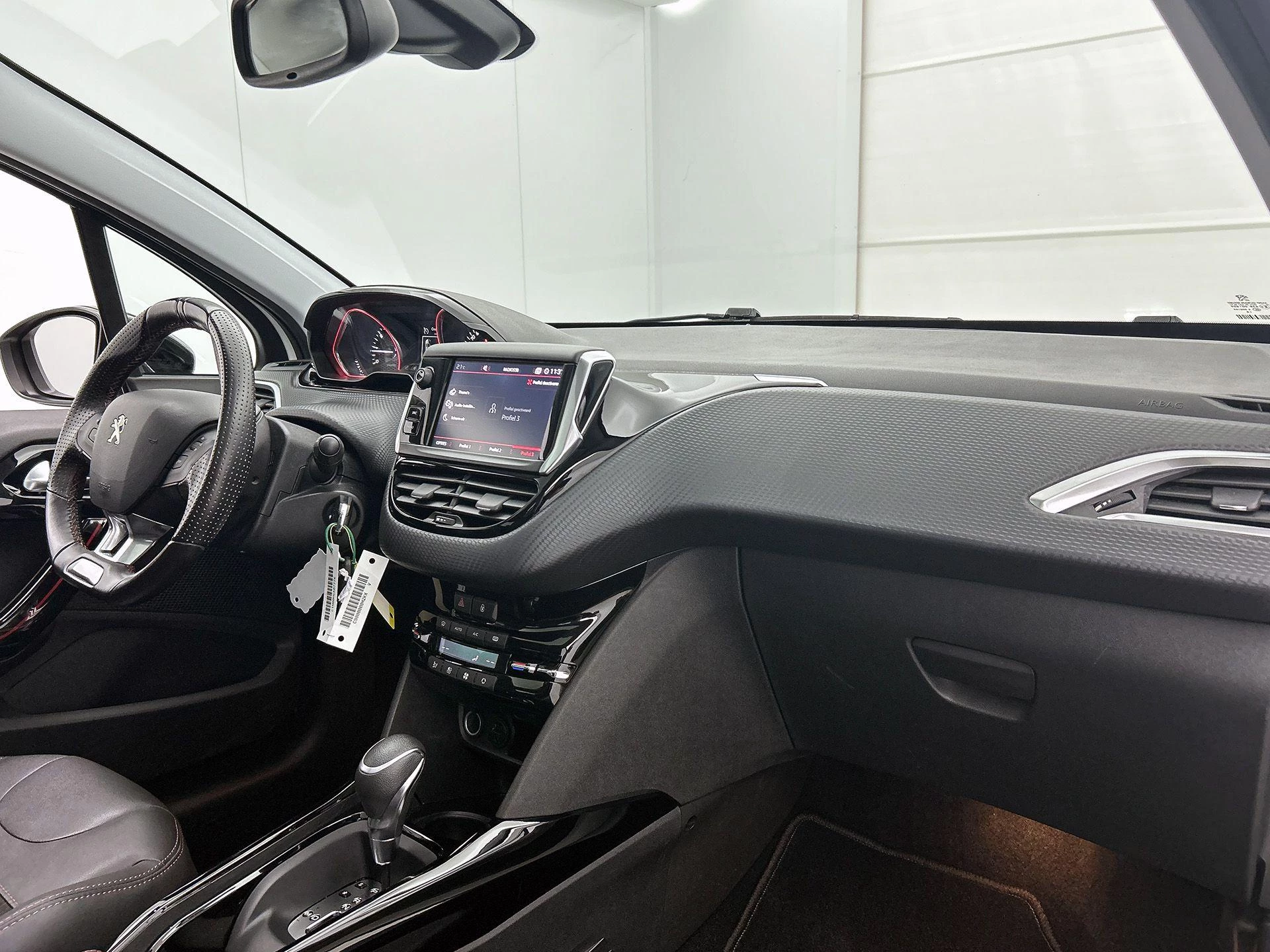Peugeot 2008 1.2 PureTech Allure