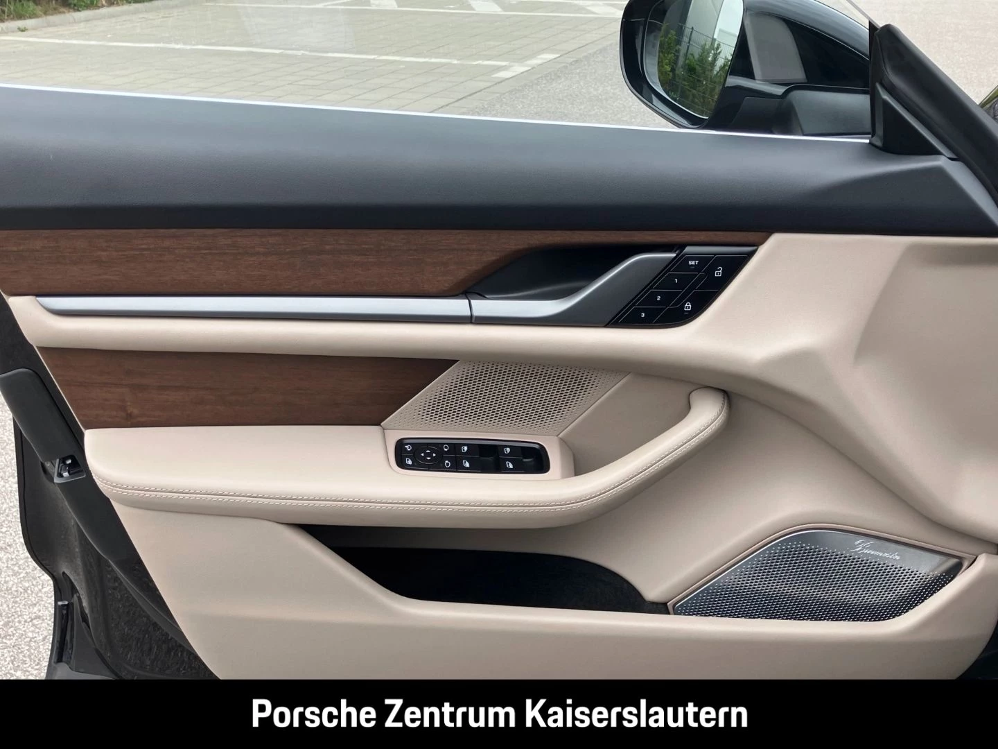 Porsche Taycan 4S Sport Turismo Burmester Surround-View -