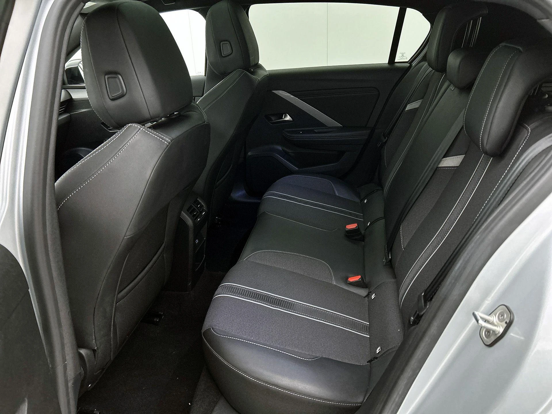 Opel-Astra-image-26